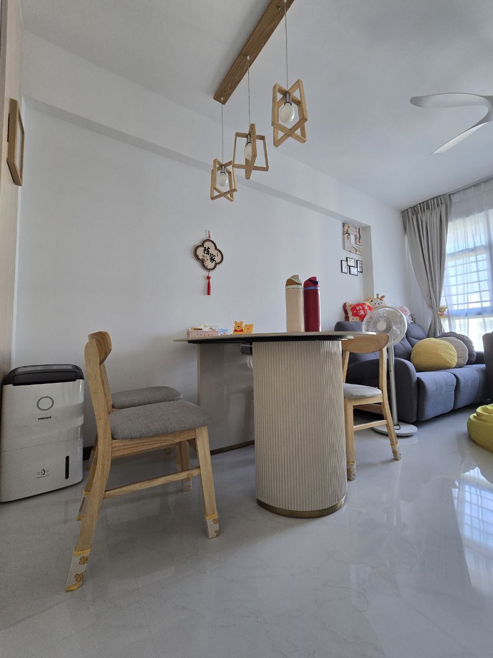 Our Dining Space: Sufficient and Cozy with Zero Carpentry