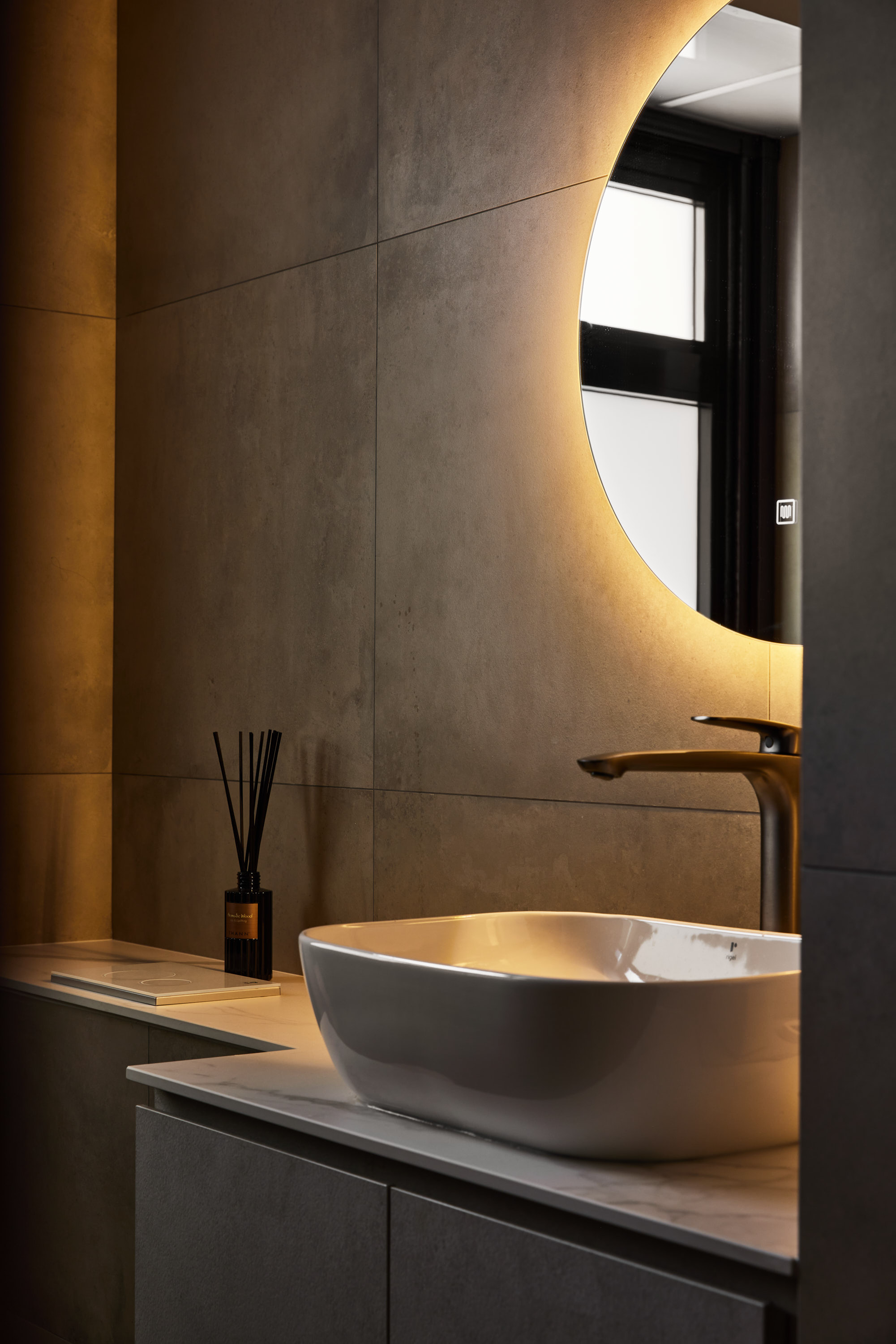 The-Bathroom-Diaries-🫧