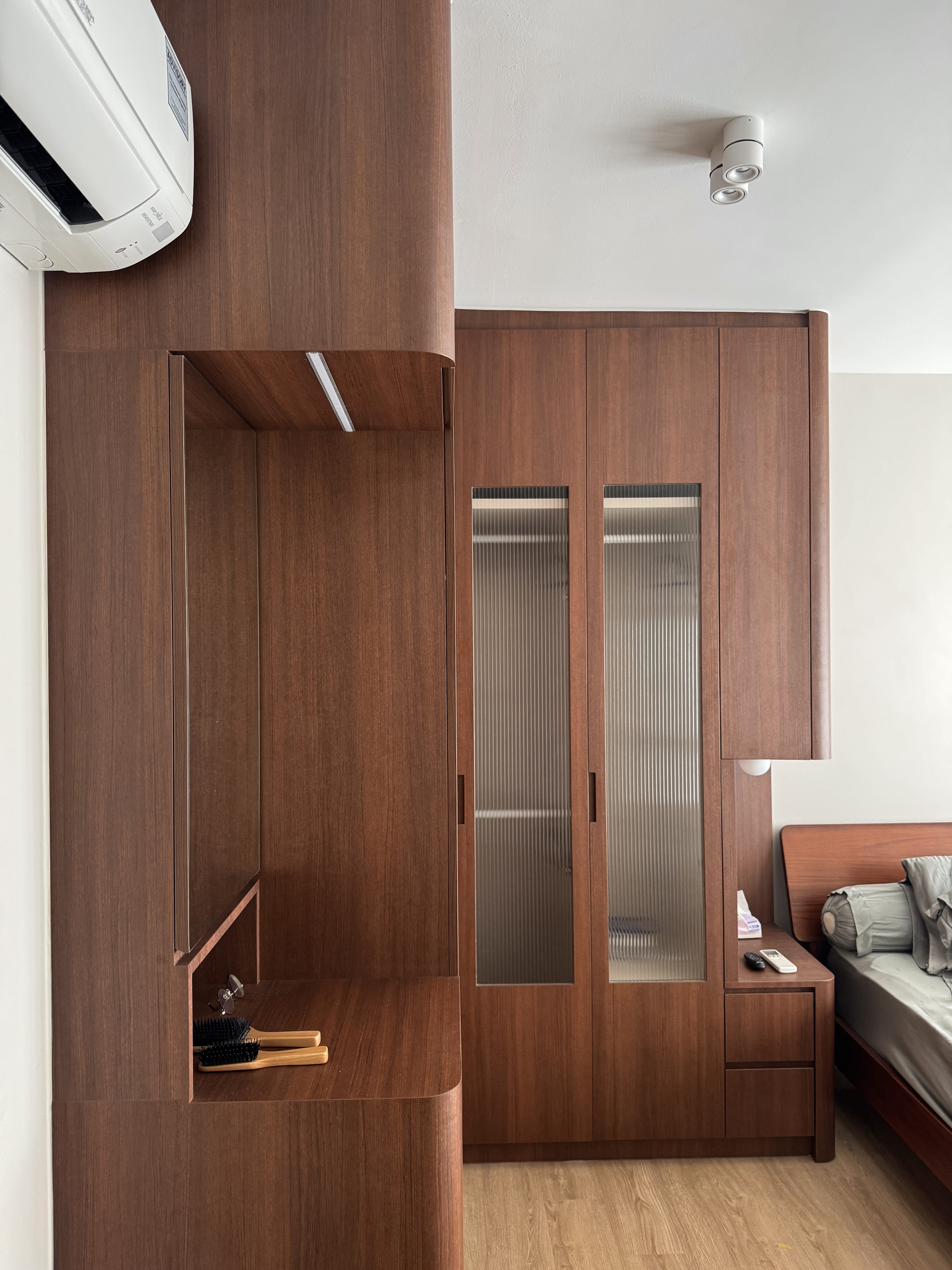 A Mid-Century Retreat: Touring Our Cosy Bedroom