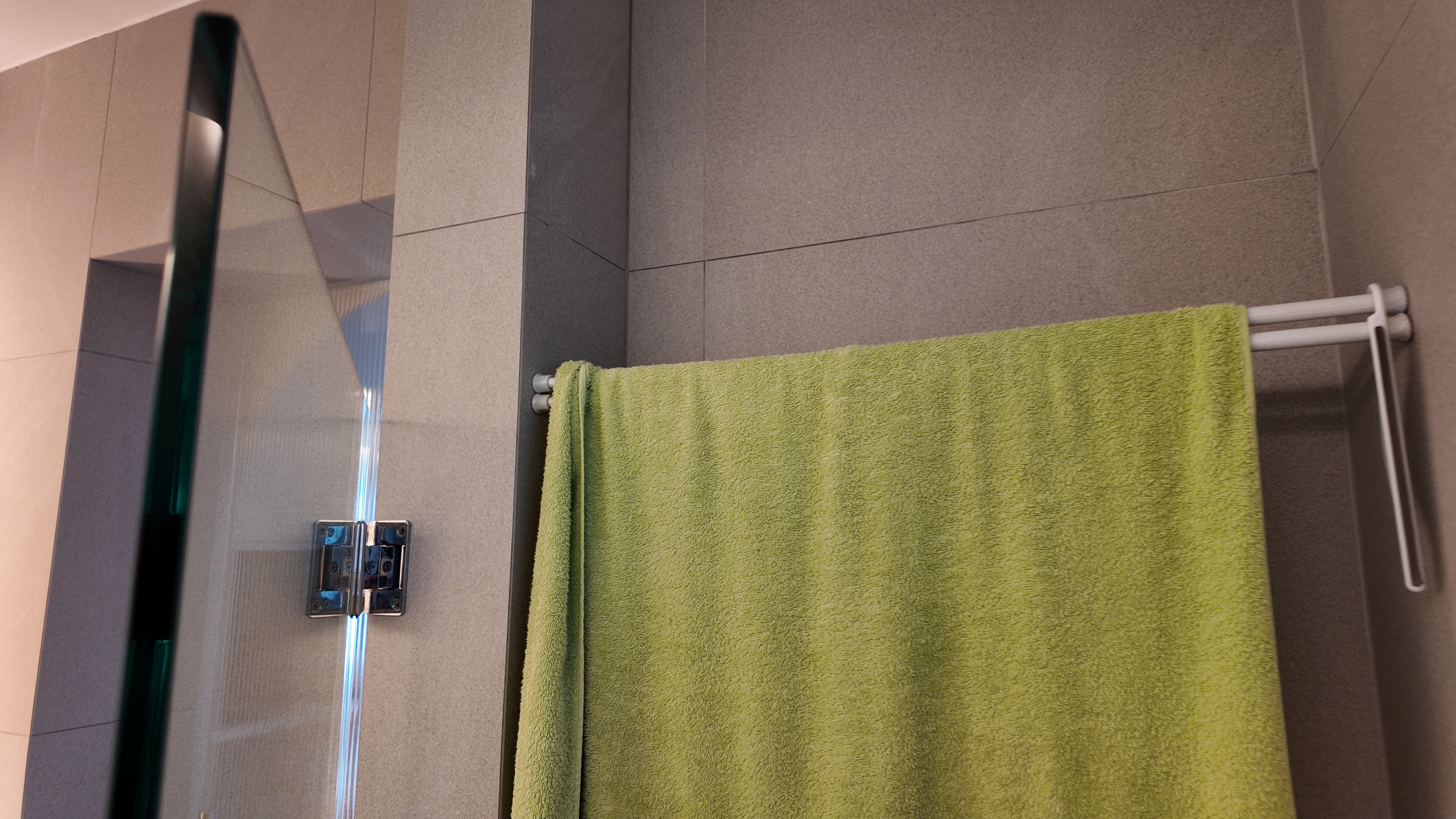 Our-Hotel-Inspired-Bathroom-Makeover-with-Just-1-Tile