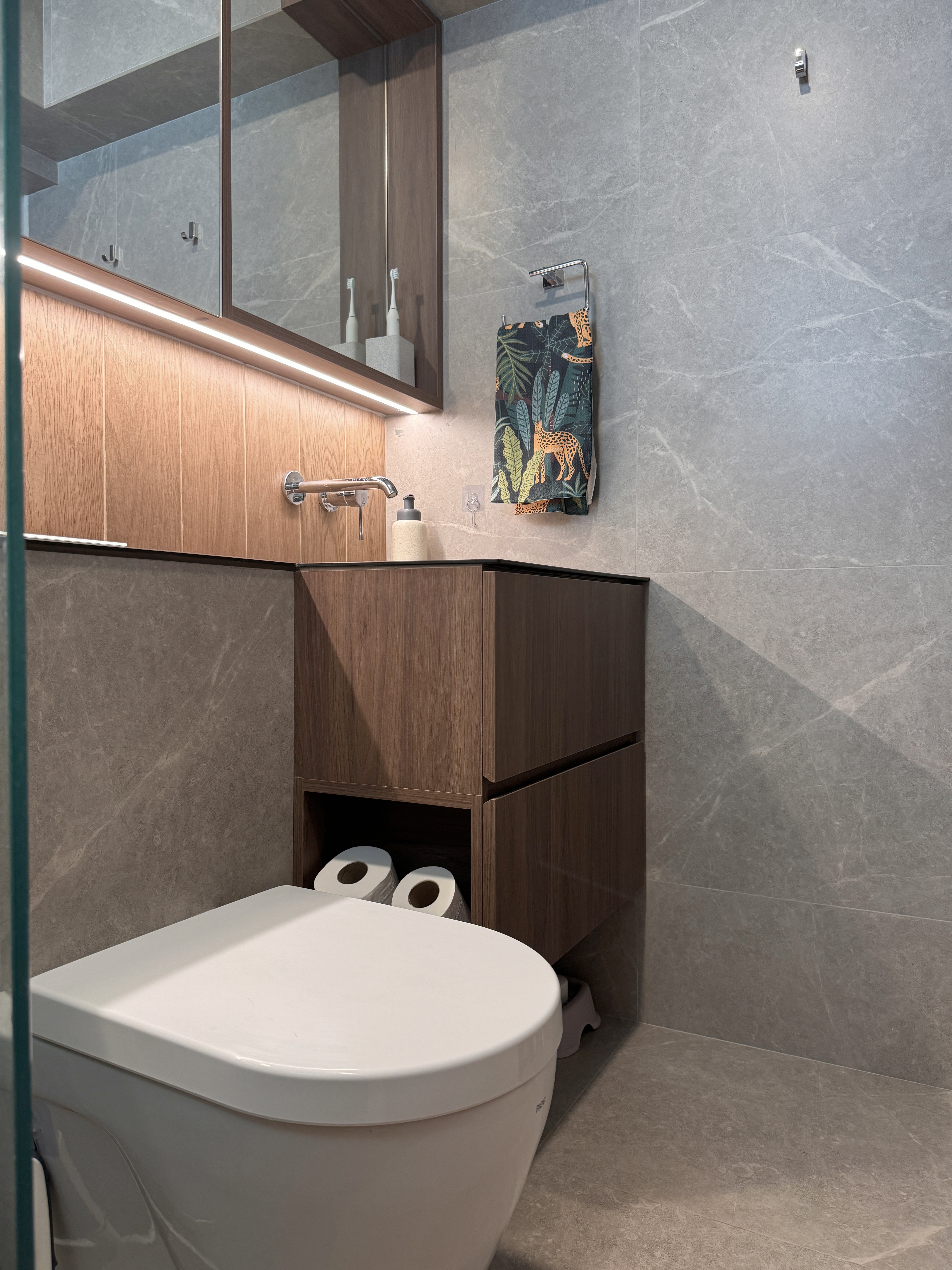 A Curved Glass Wall in Your Bathroom? See How We Made It Work!