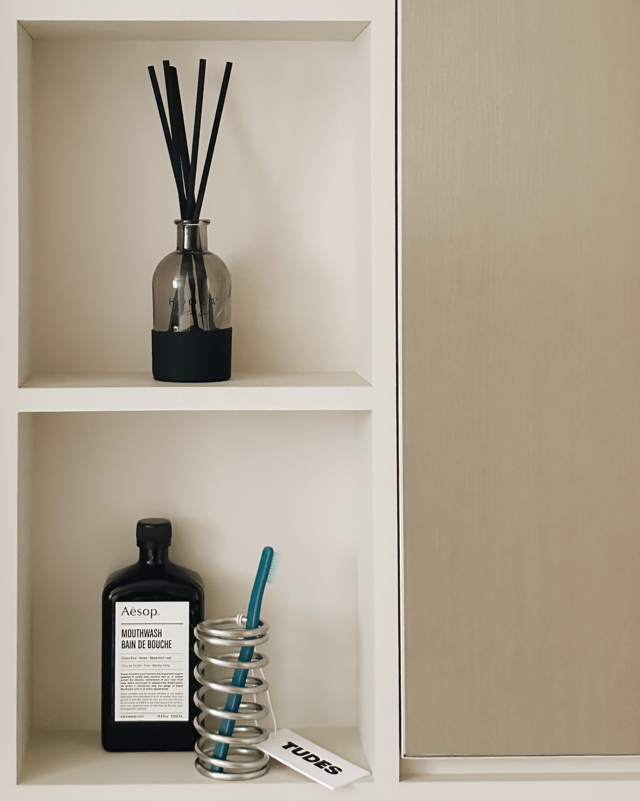 From Functional to Fabulous: My Minimalist Bathroom Transformation