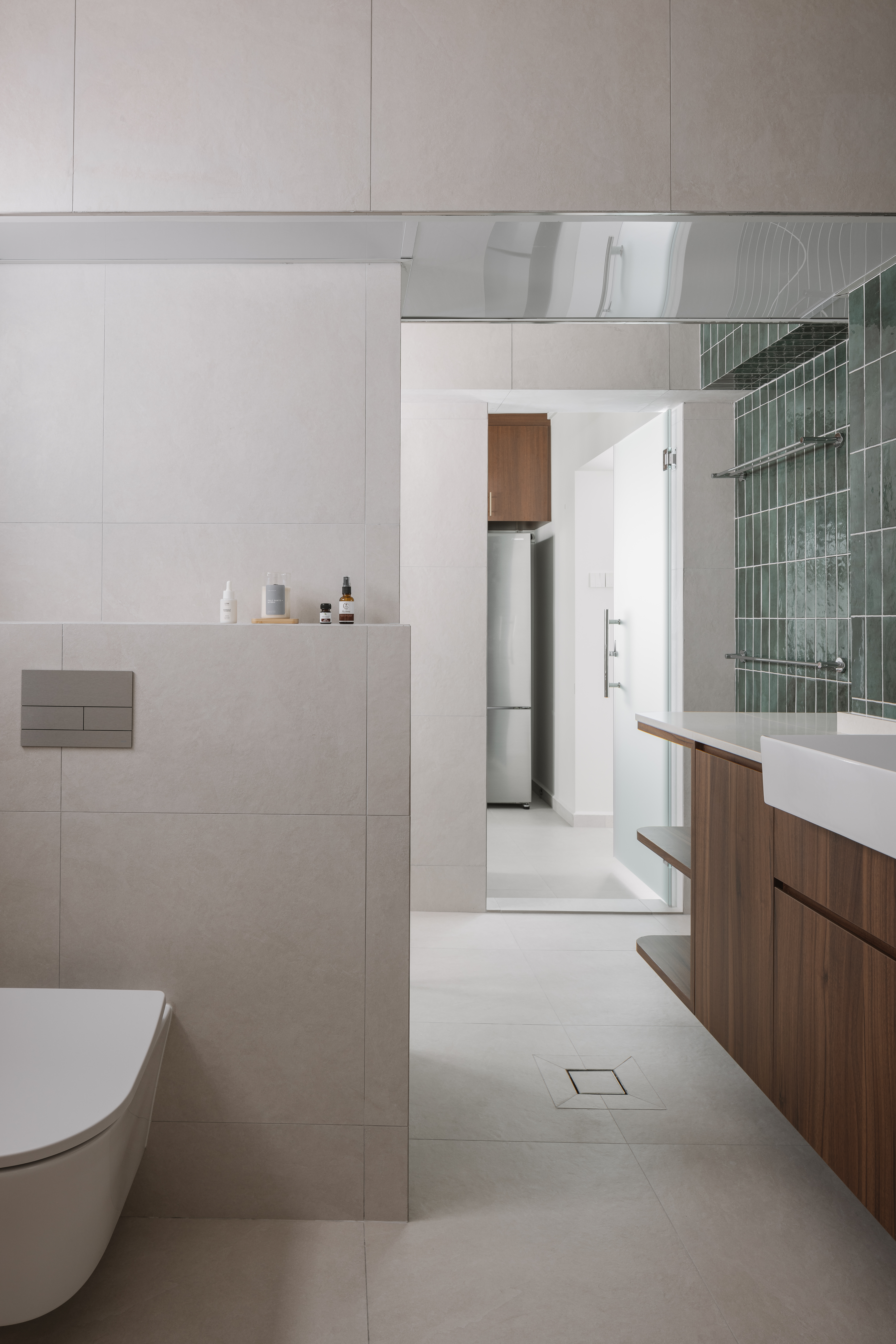 HDB Redesign: Combining 2 Toilets Into 1 Luxurious Mega Bathroom