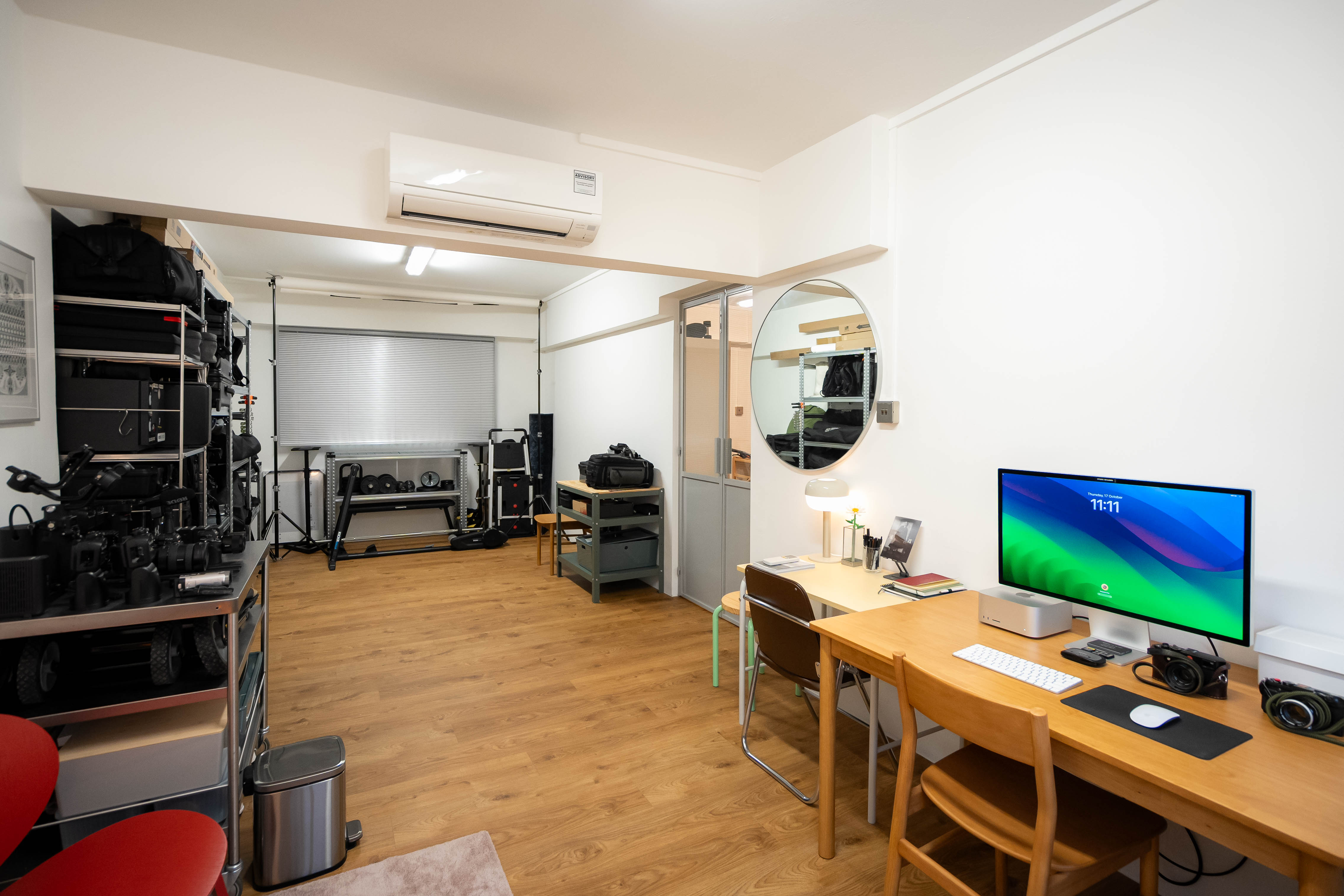 A peek into a photographer's home workspace/studio