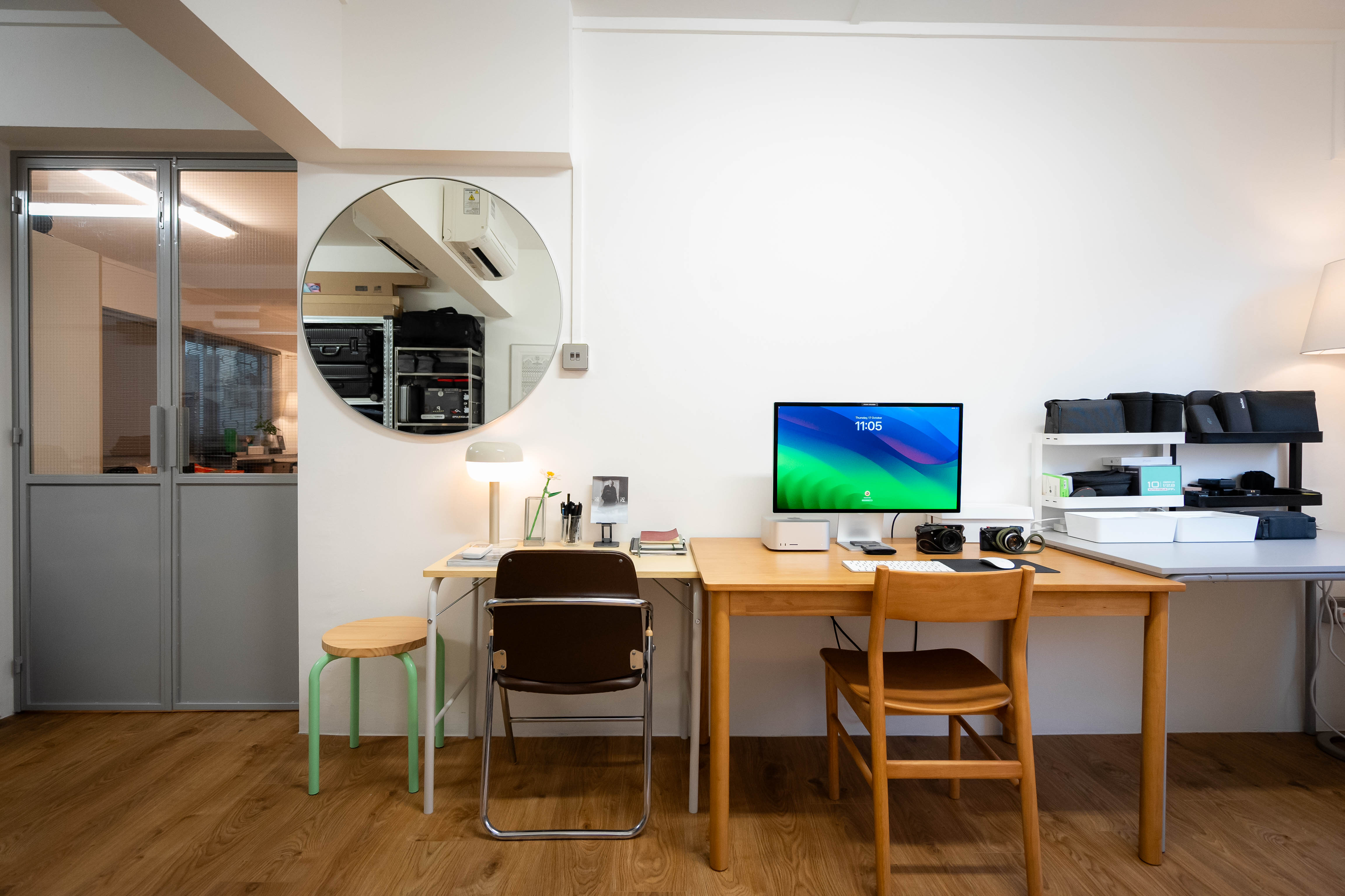 A peek into a photographer's home workspace/studio