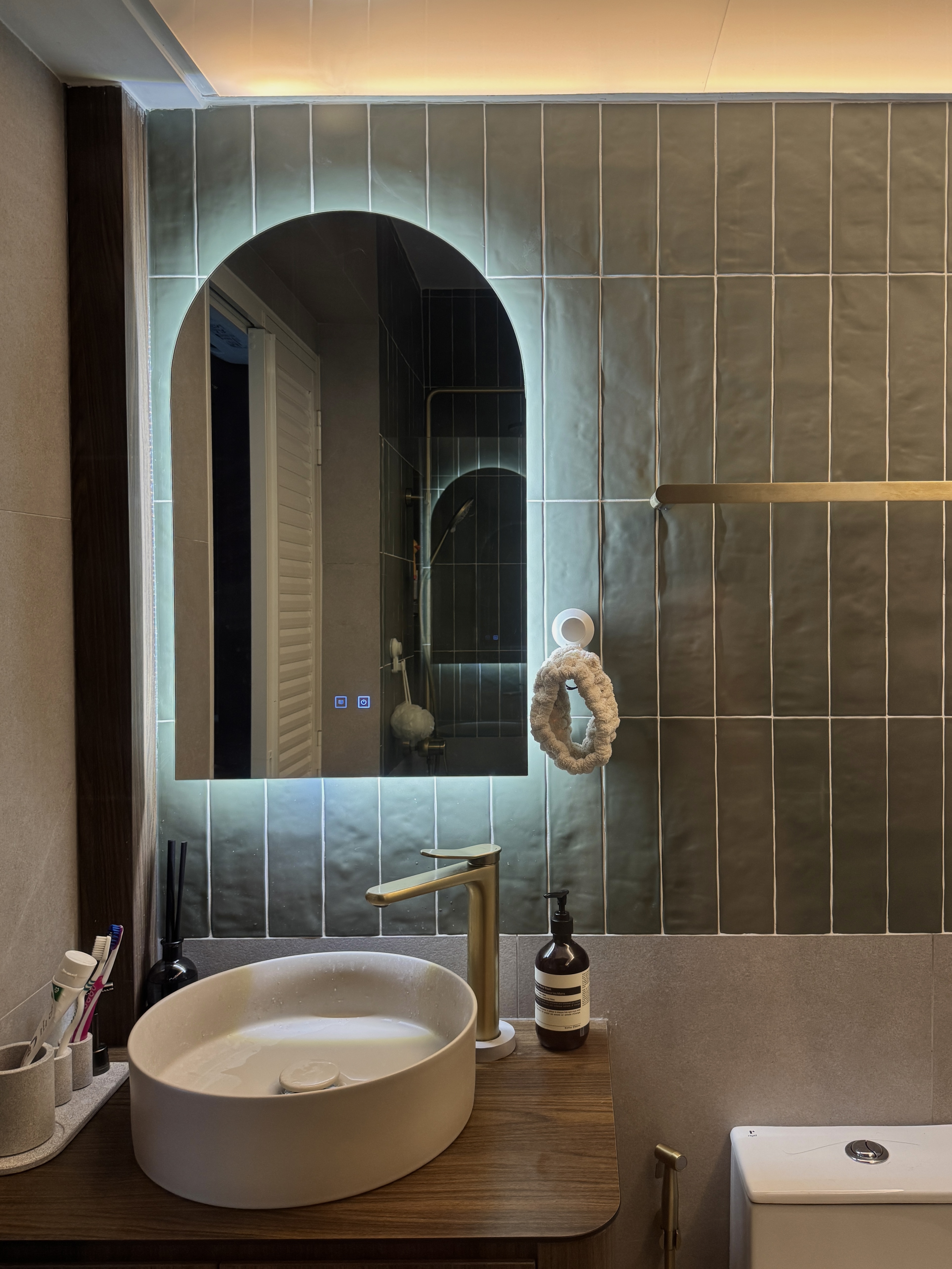 A Tale of Two Bathrooms: Terracotta Warmth and Olive Green Serenity