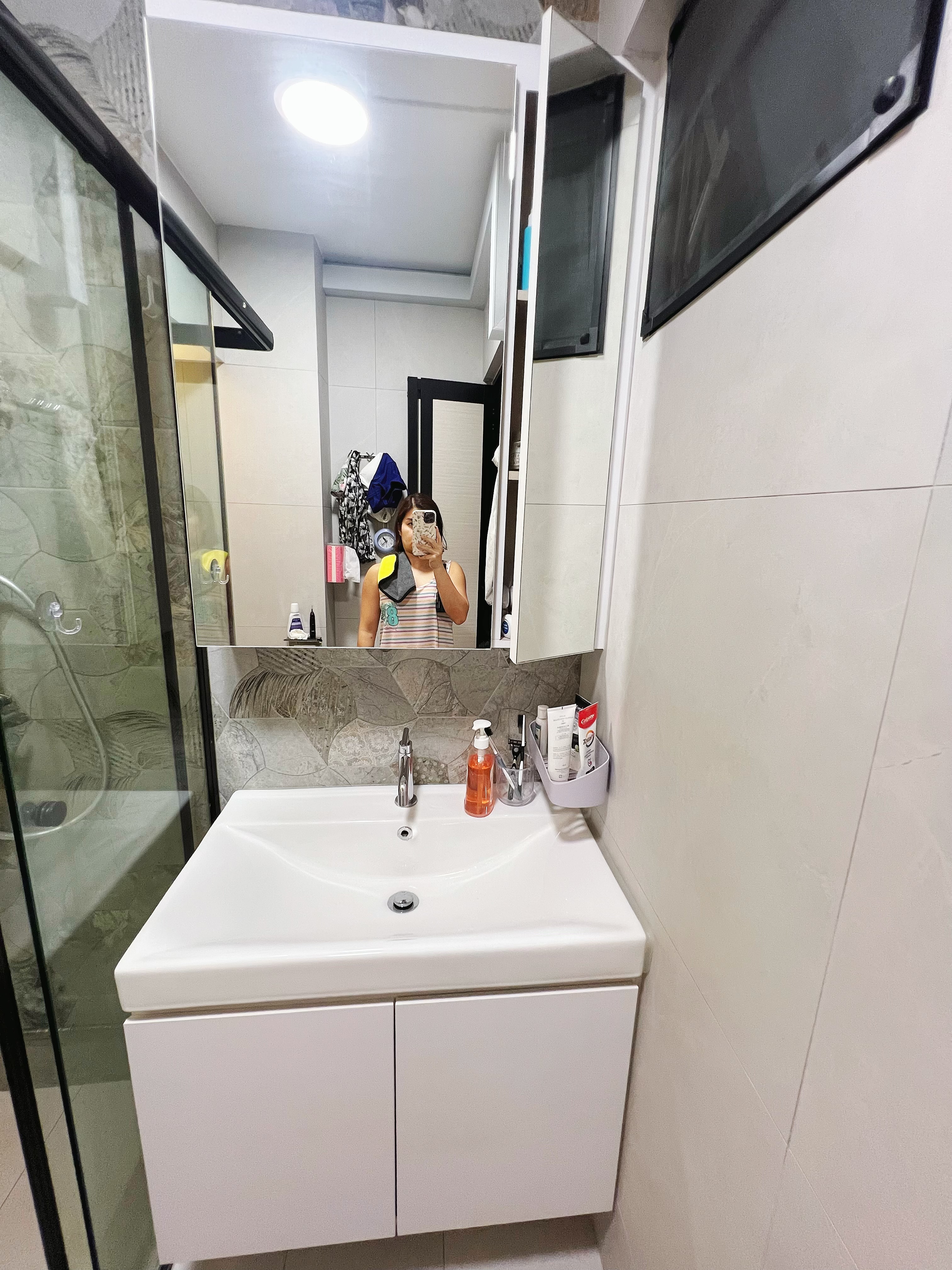 3 bathrooms: 3 different aesthetics