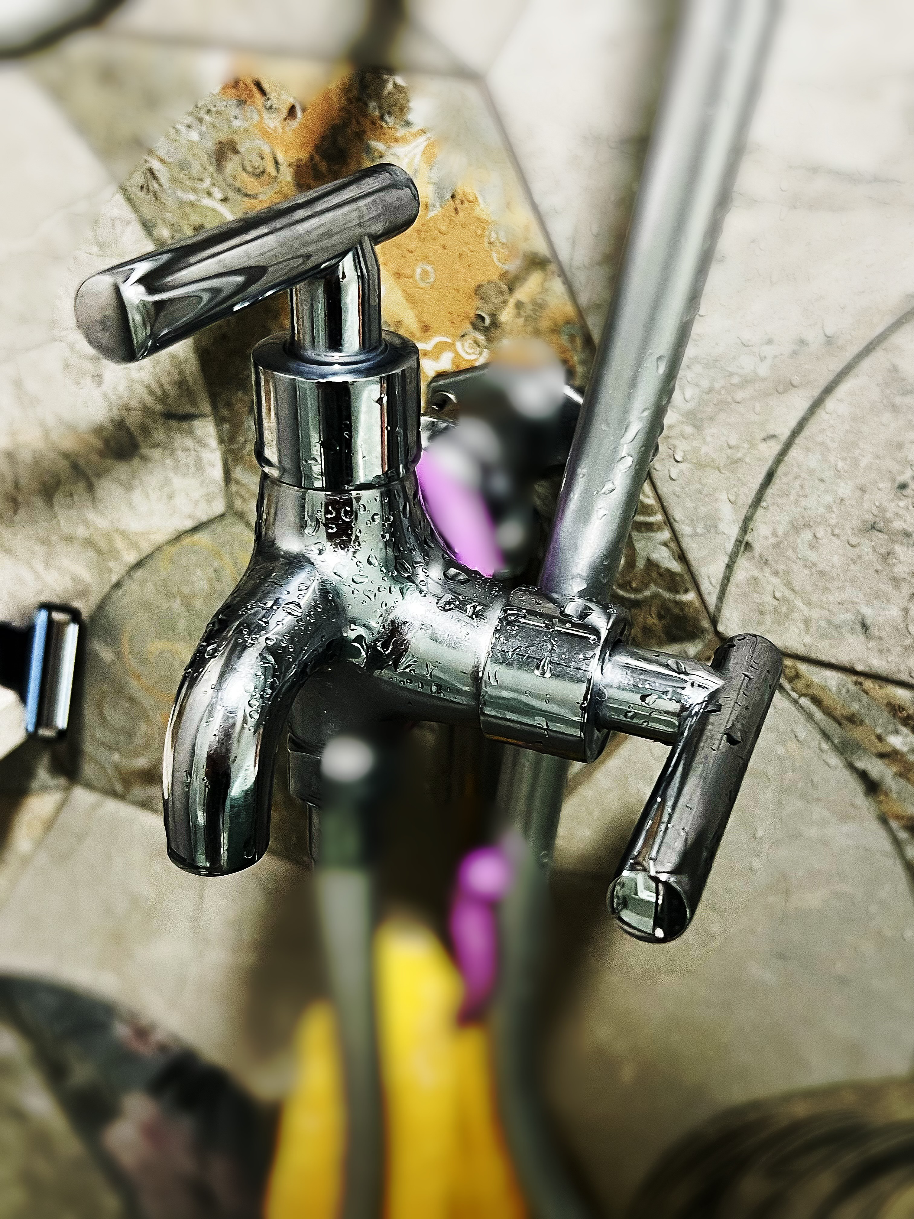 3 bathrooms: 3 different aesthetics