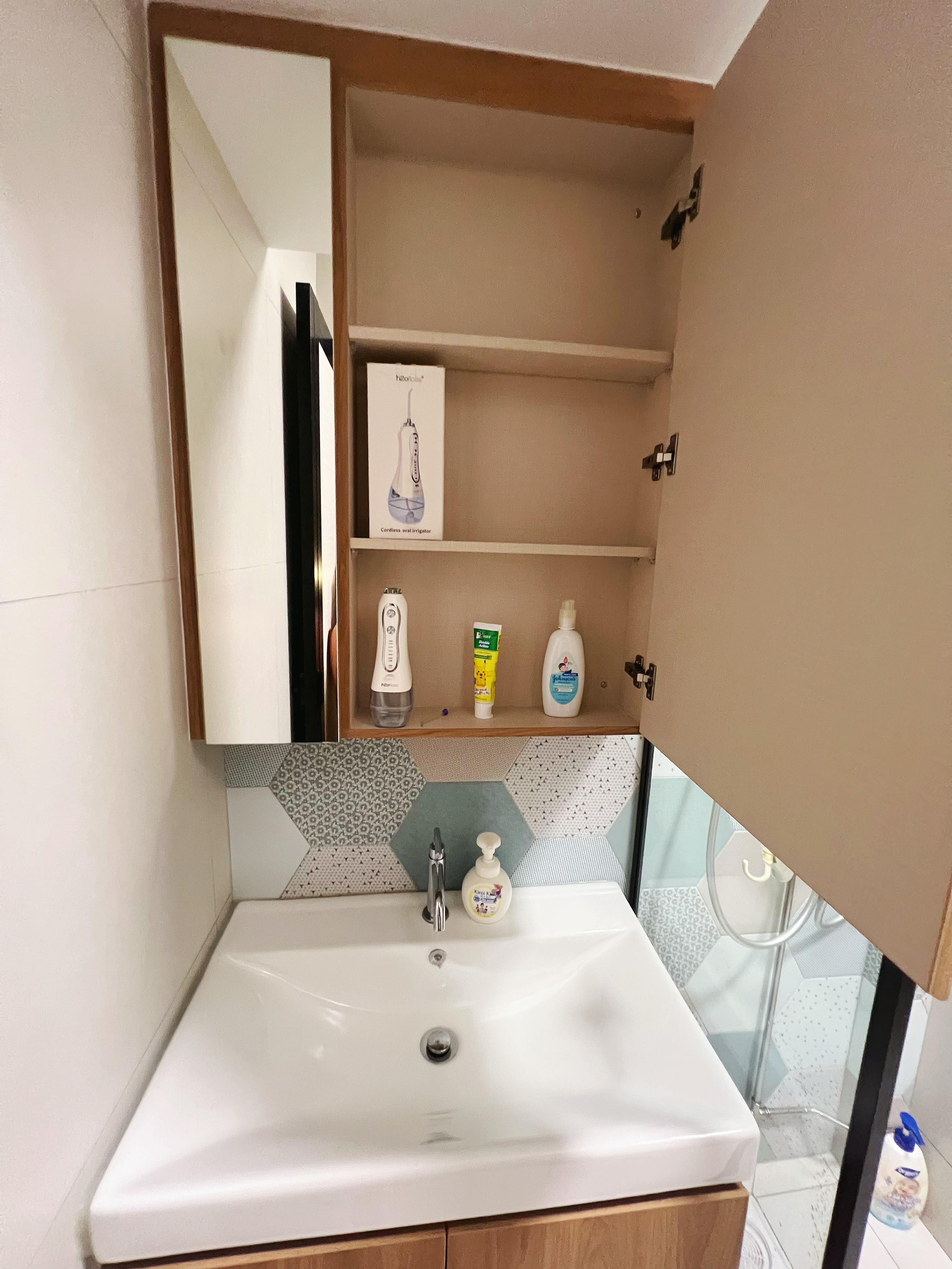 3 bathrooms: 3 different aesthetics