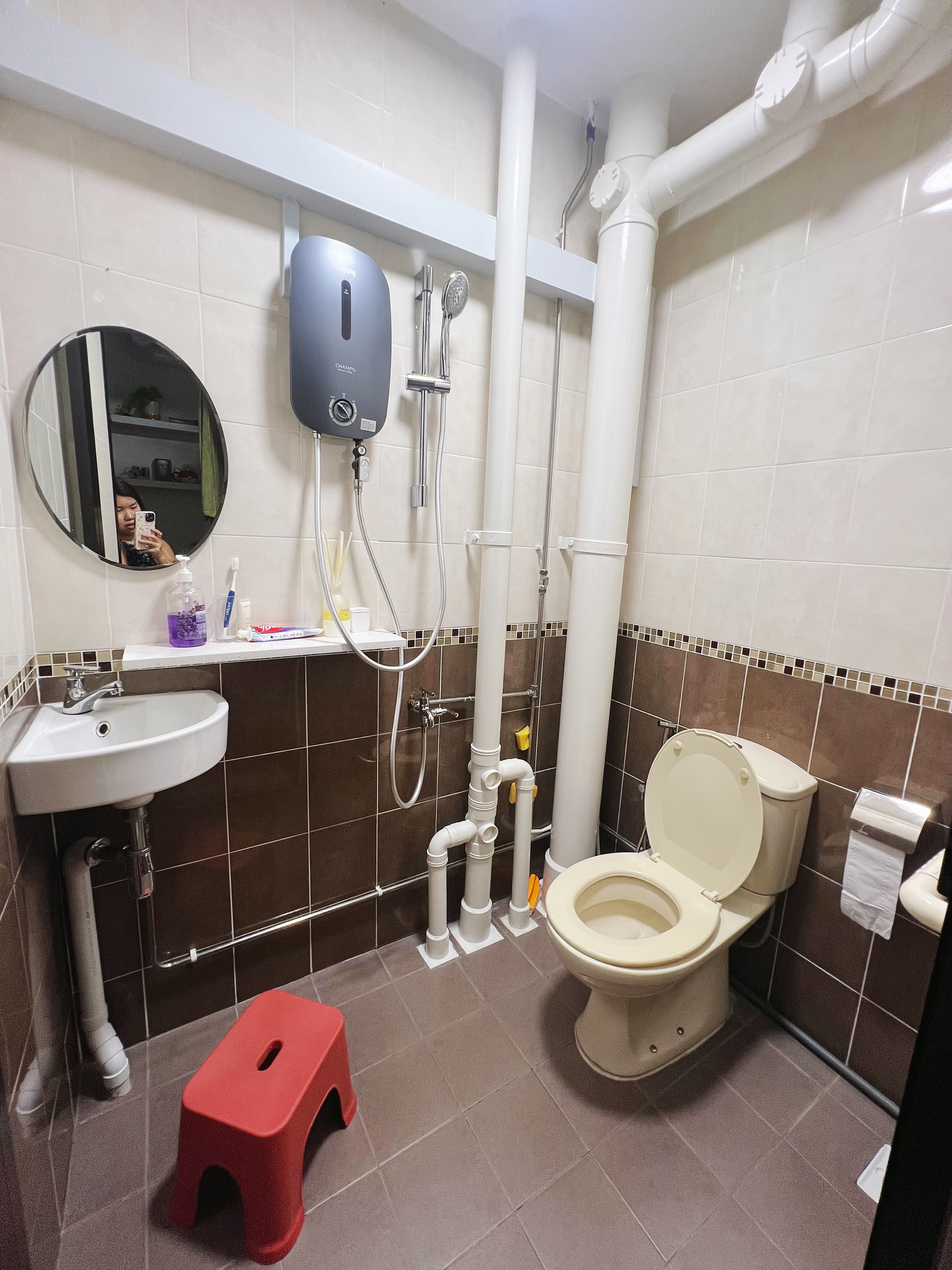 3 bathrooms: 3 different aesthetics