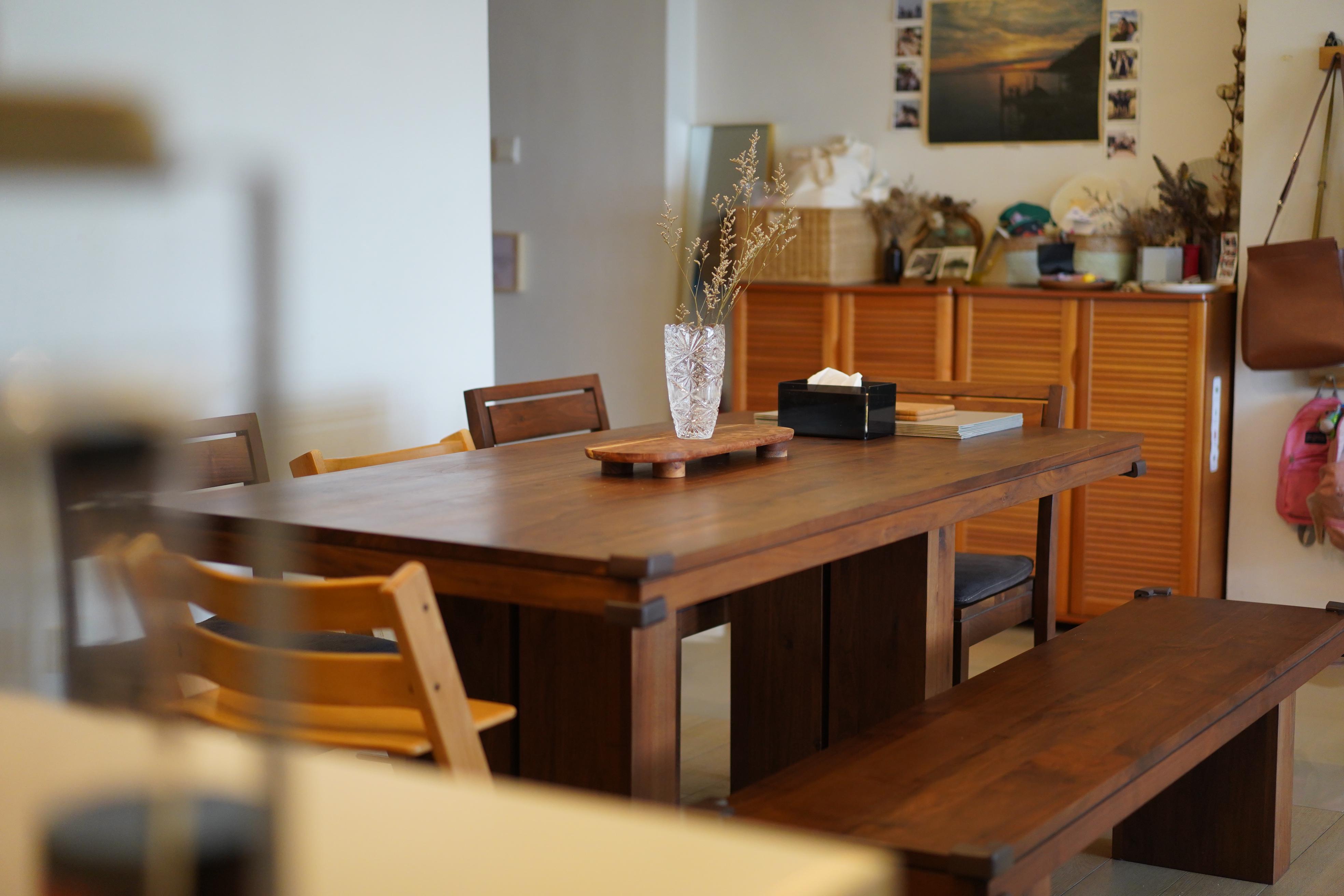 A Dining Space with a Self-help Station for Guests
