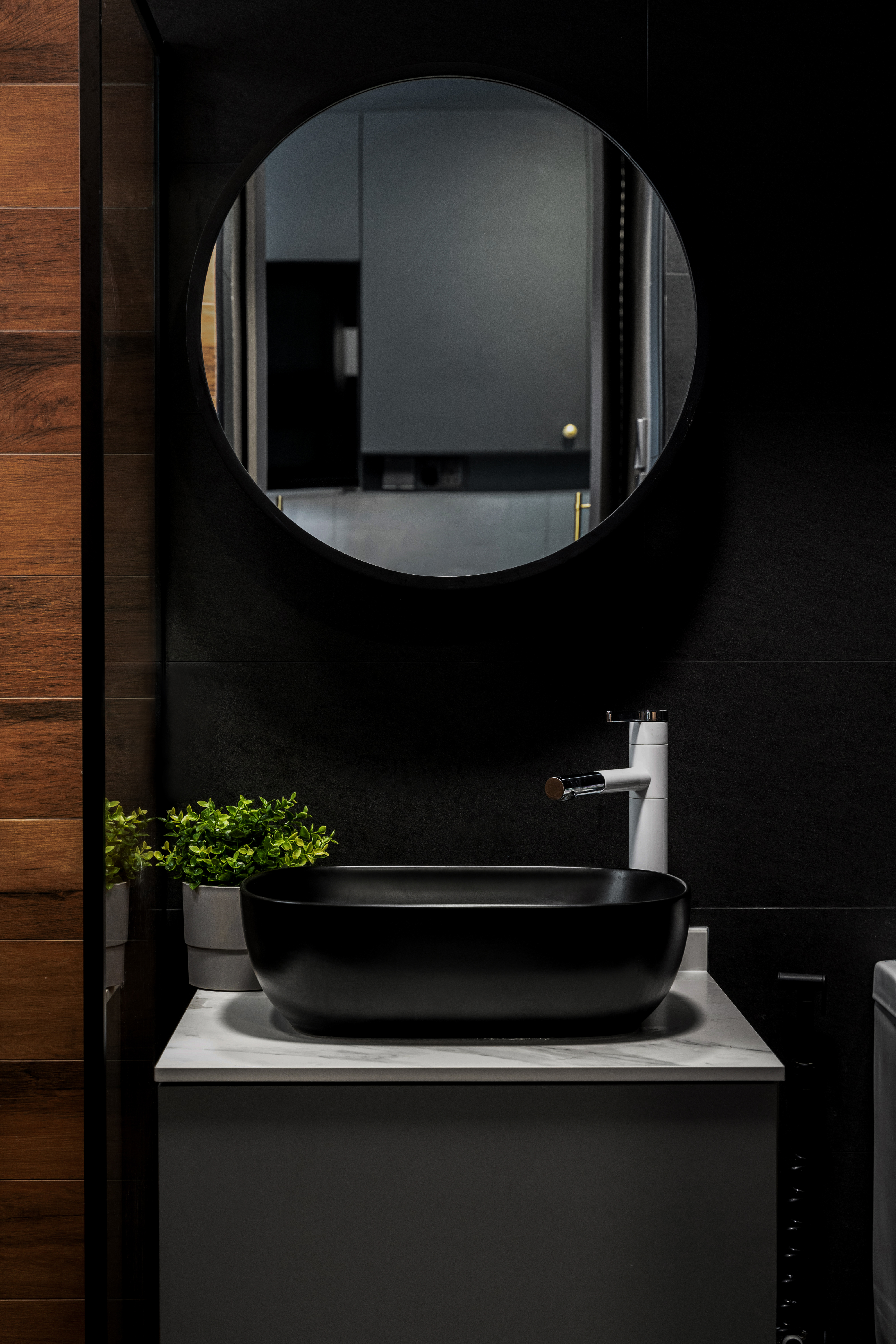 House Tour: Inside a Family-Friendly Modern Home