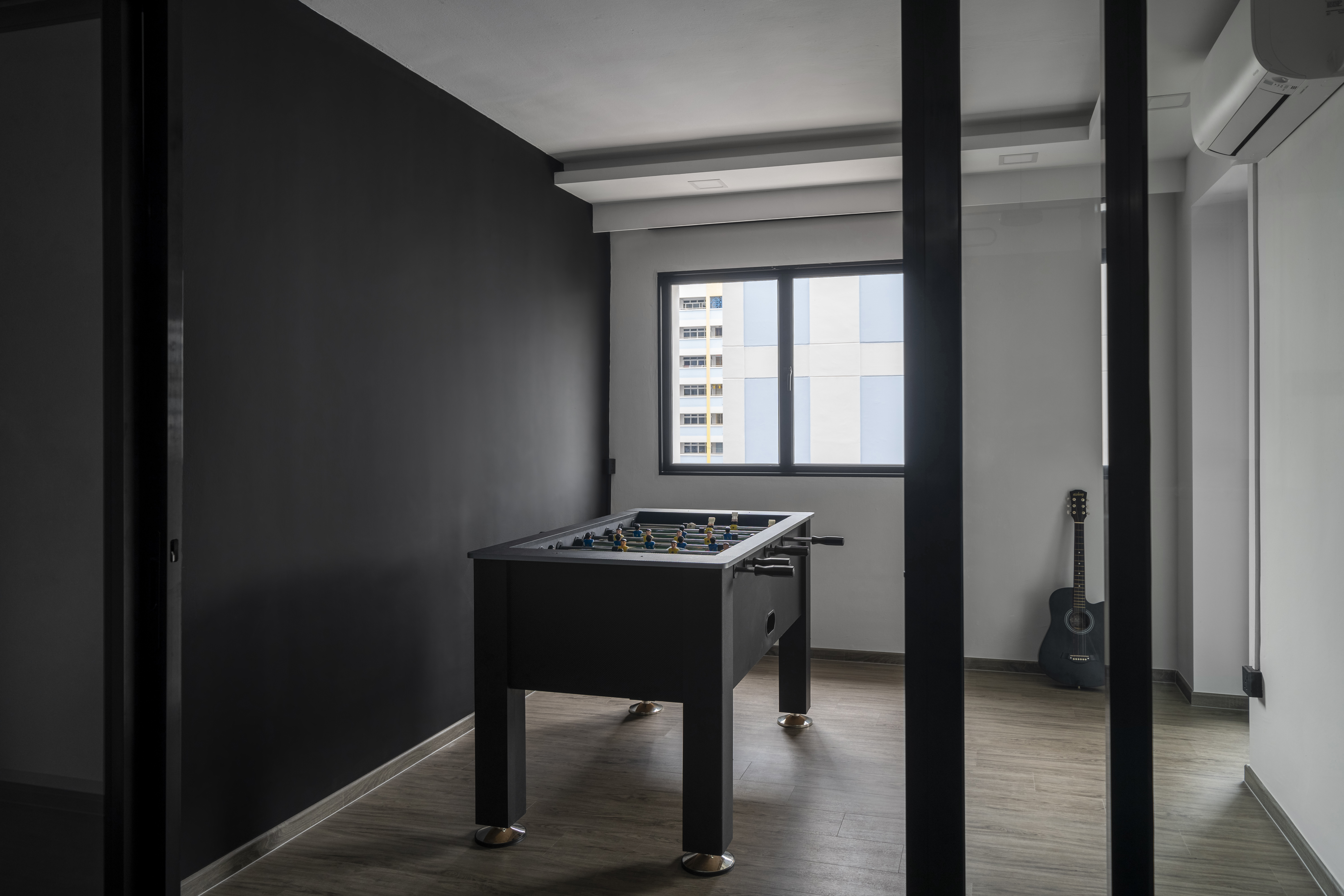 House Tour: Inside a Monochromatic Bachelor Pad