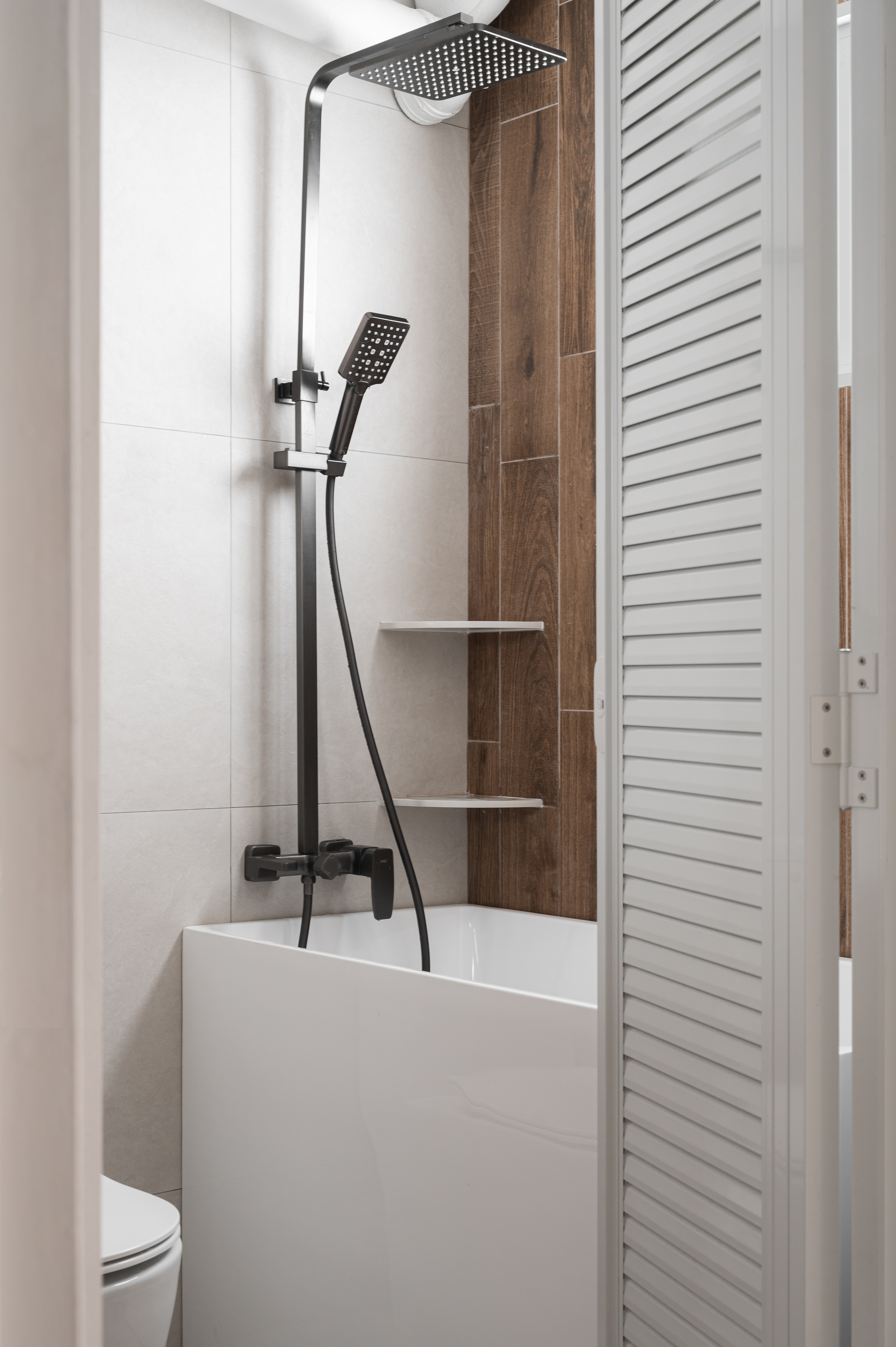 House Tour: A Timeless Dwelling in Refined Simplicity & Cozy Comfort