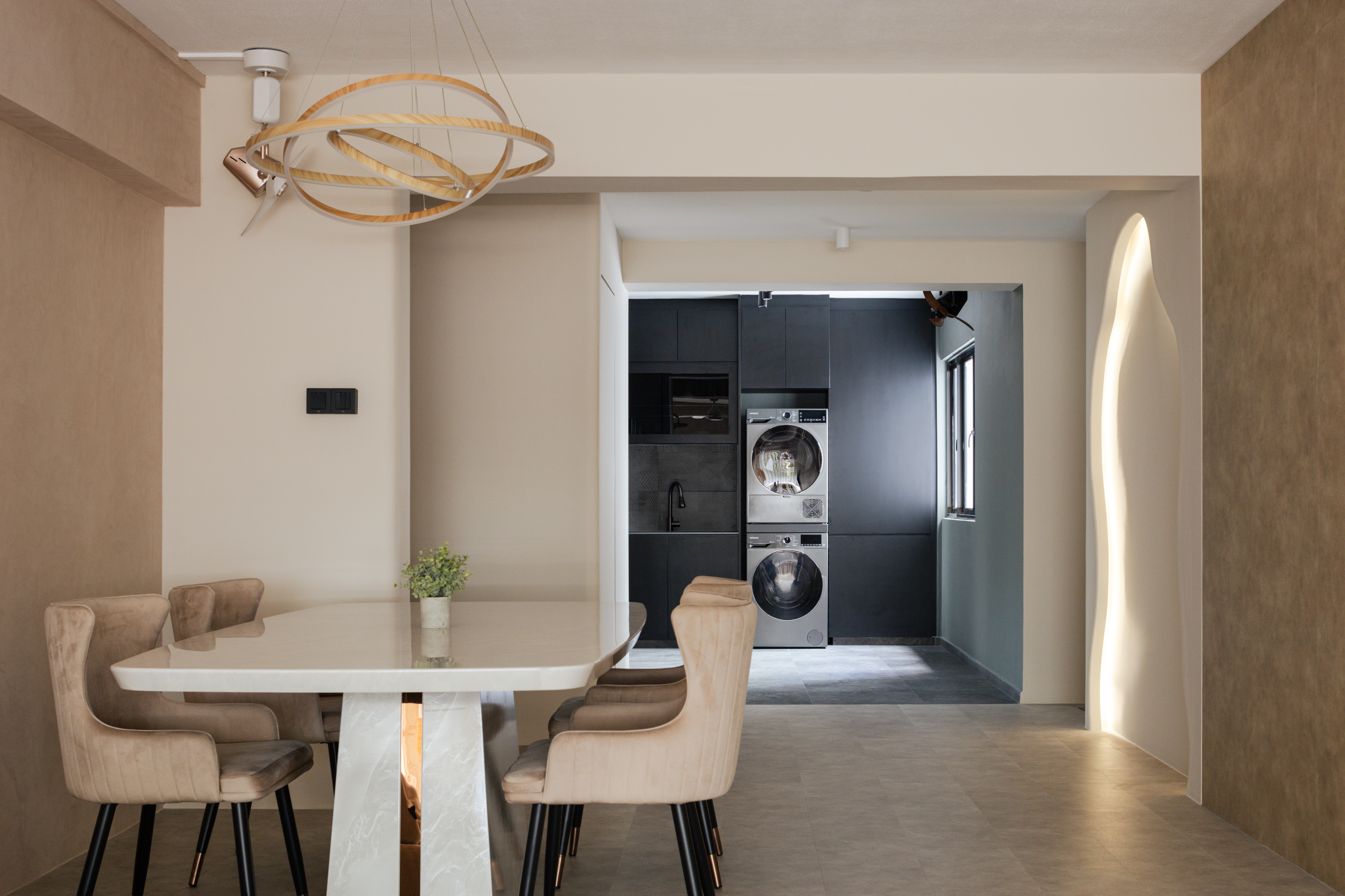 An-Open-Concept-Living-with-Curves-&-Organic-Textures