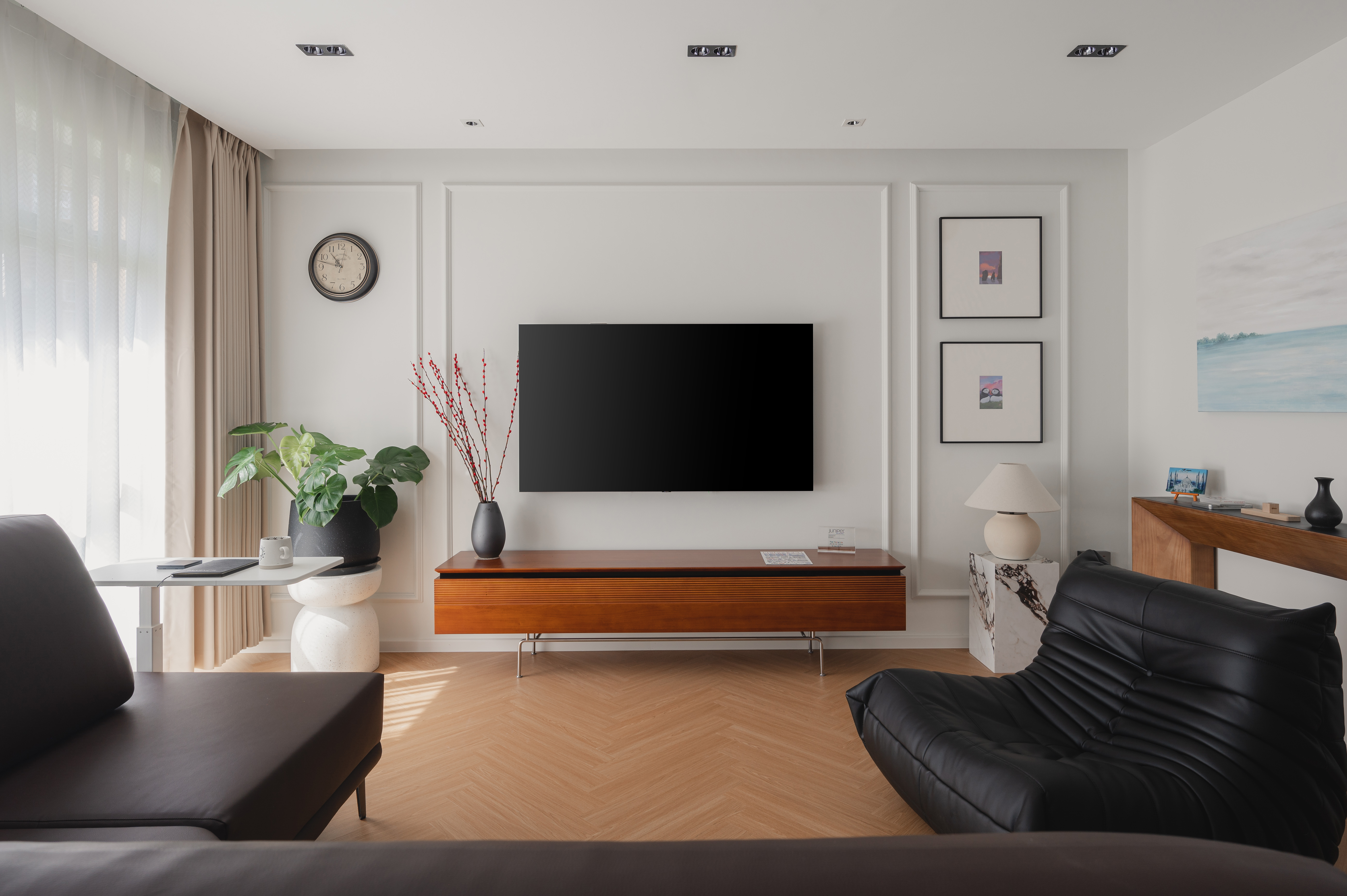 Timeless Elegance with a Modern Twist - Victorian Design