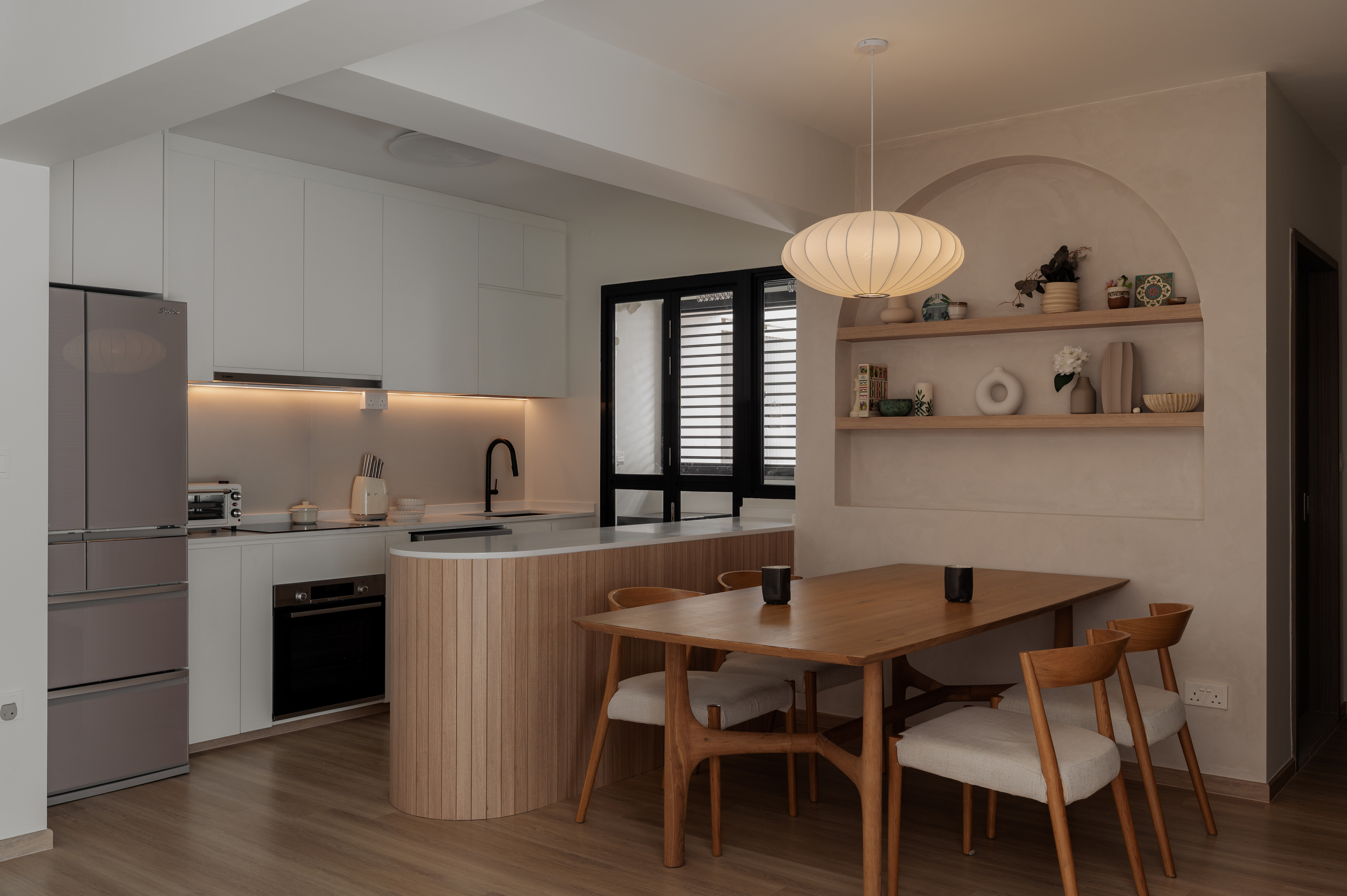 Inside A Purr-fect Cat Friendly Home | 4-Room BTO