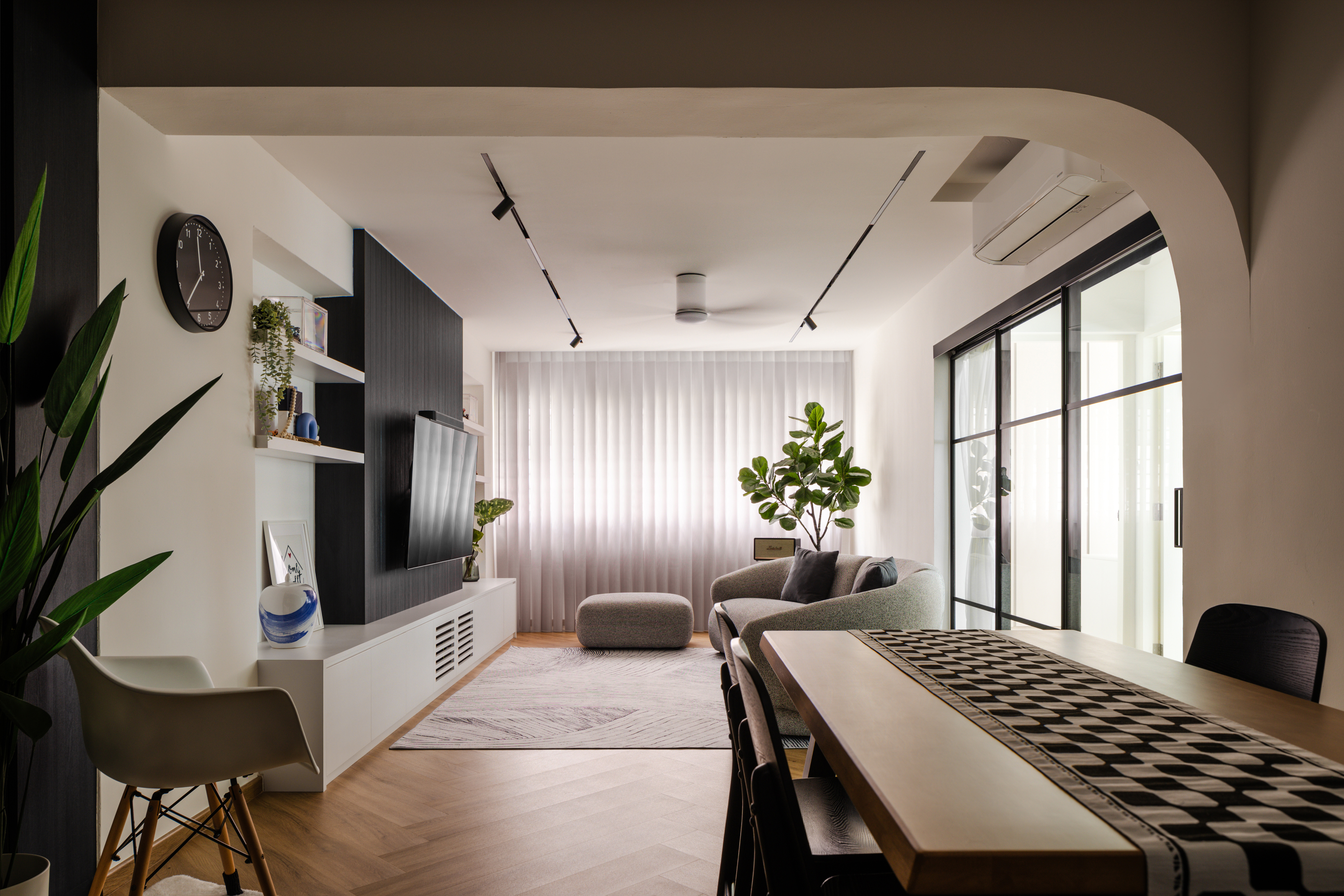 Explore this Bright, Cozy & Enchanting 4-Room Resale Flat