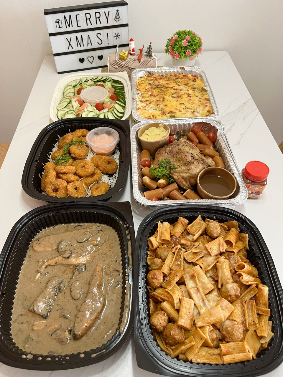 Hosting-Tips-for-the-upcoming-festive-season!-