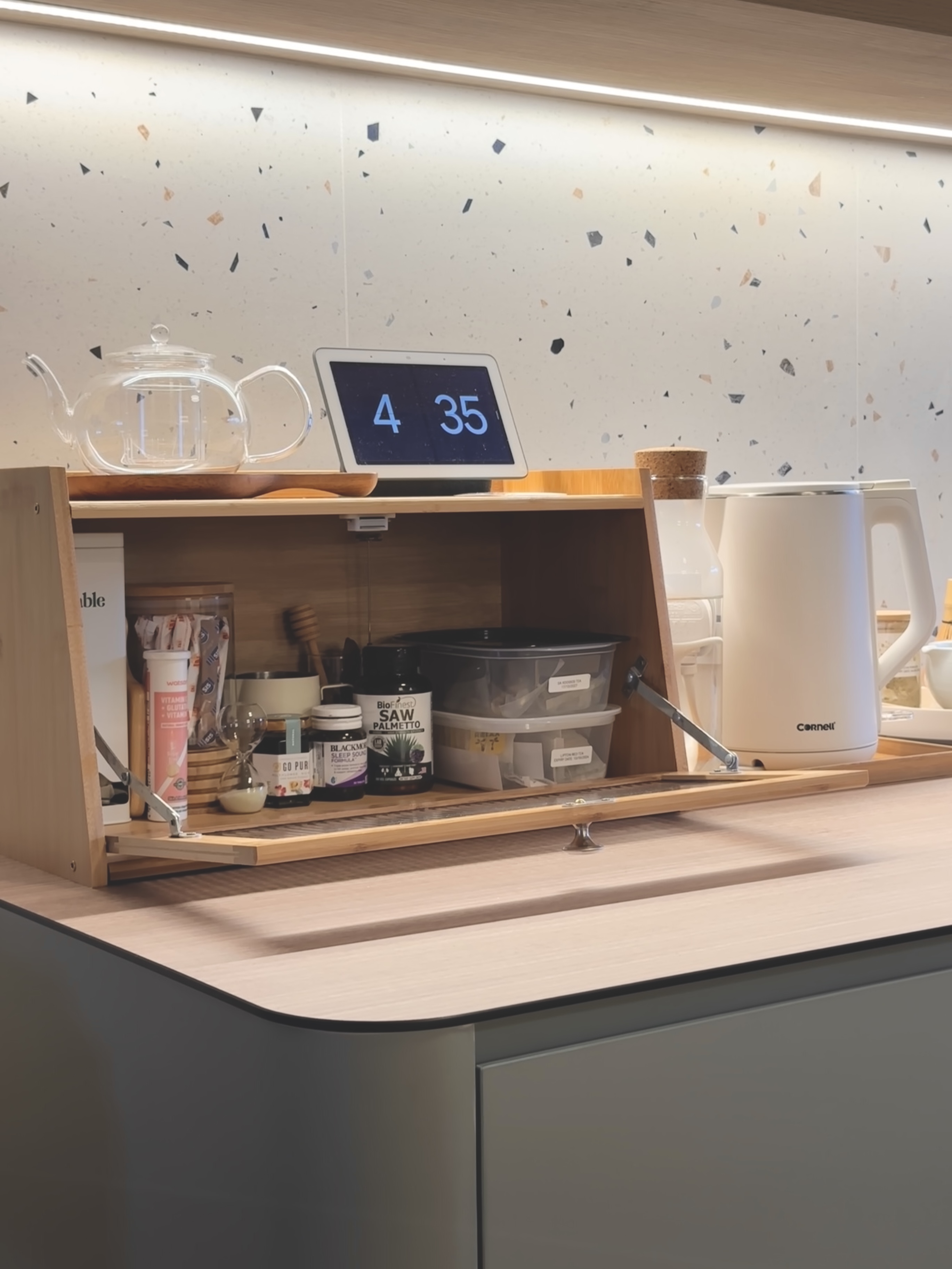 13 Storage & Organisation Tips for an Open Concept Minimalist Kitchen!