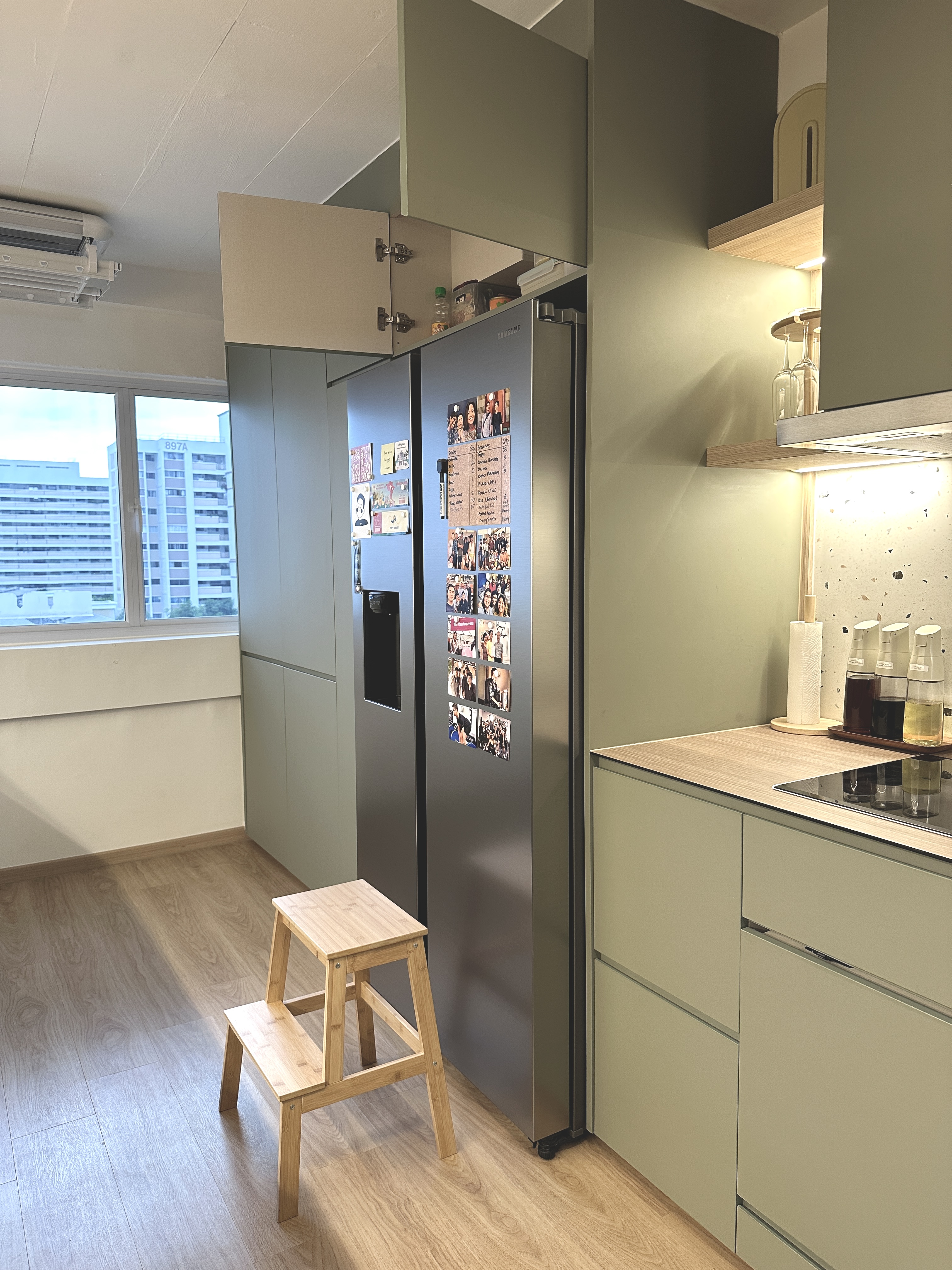 13 Storage & Organisation Tips for an Open Concept Minimalist Kitchen!