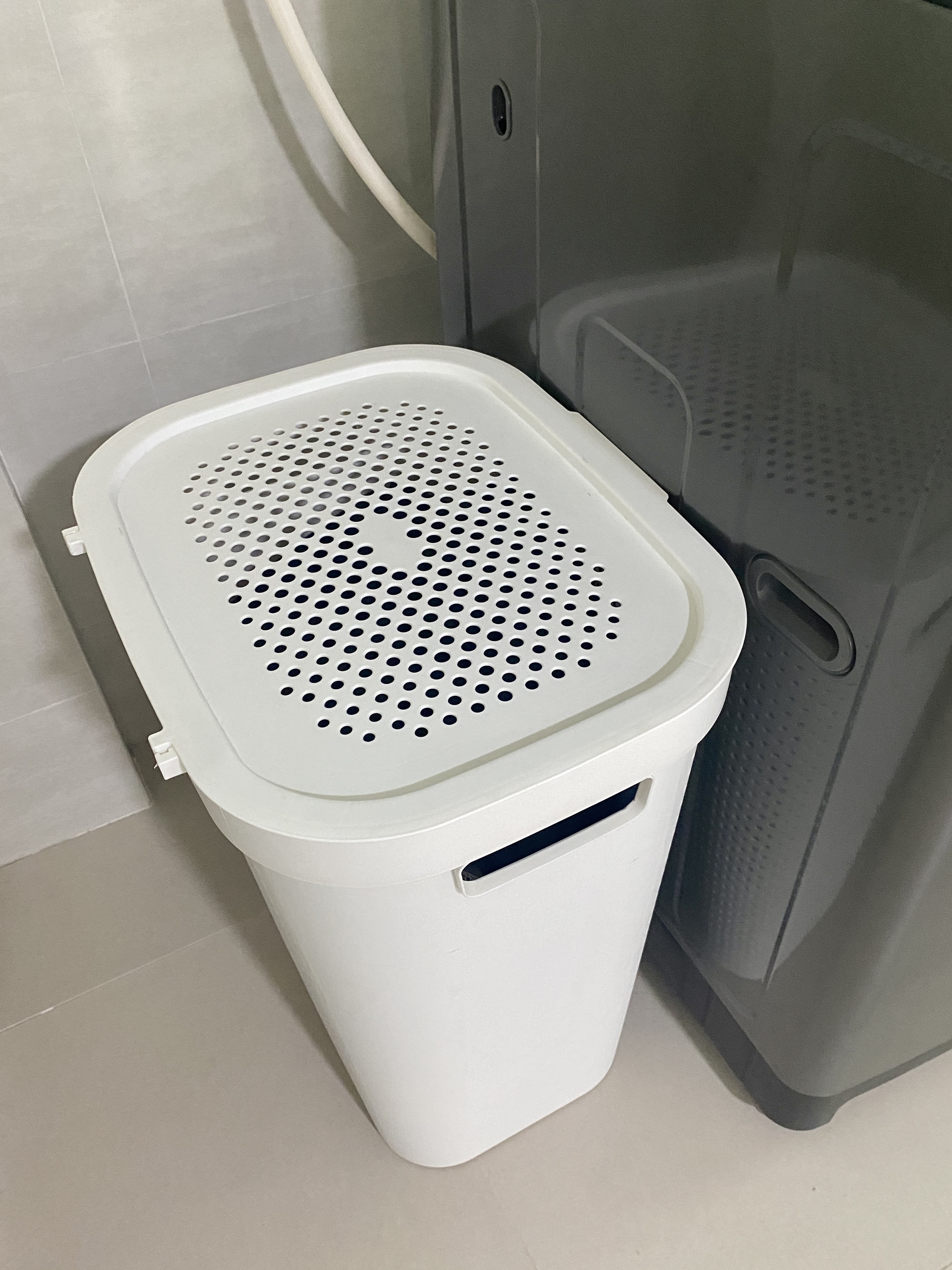 Laundry Area: No Service Yard? No Problem!