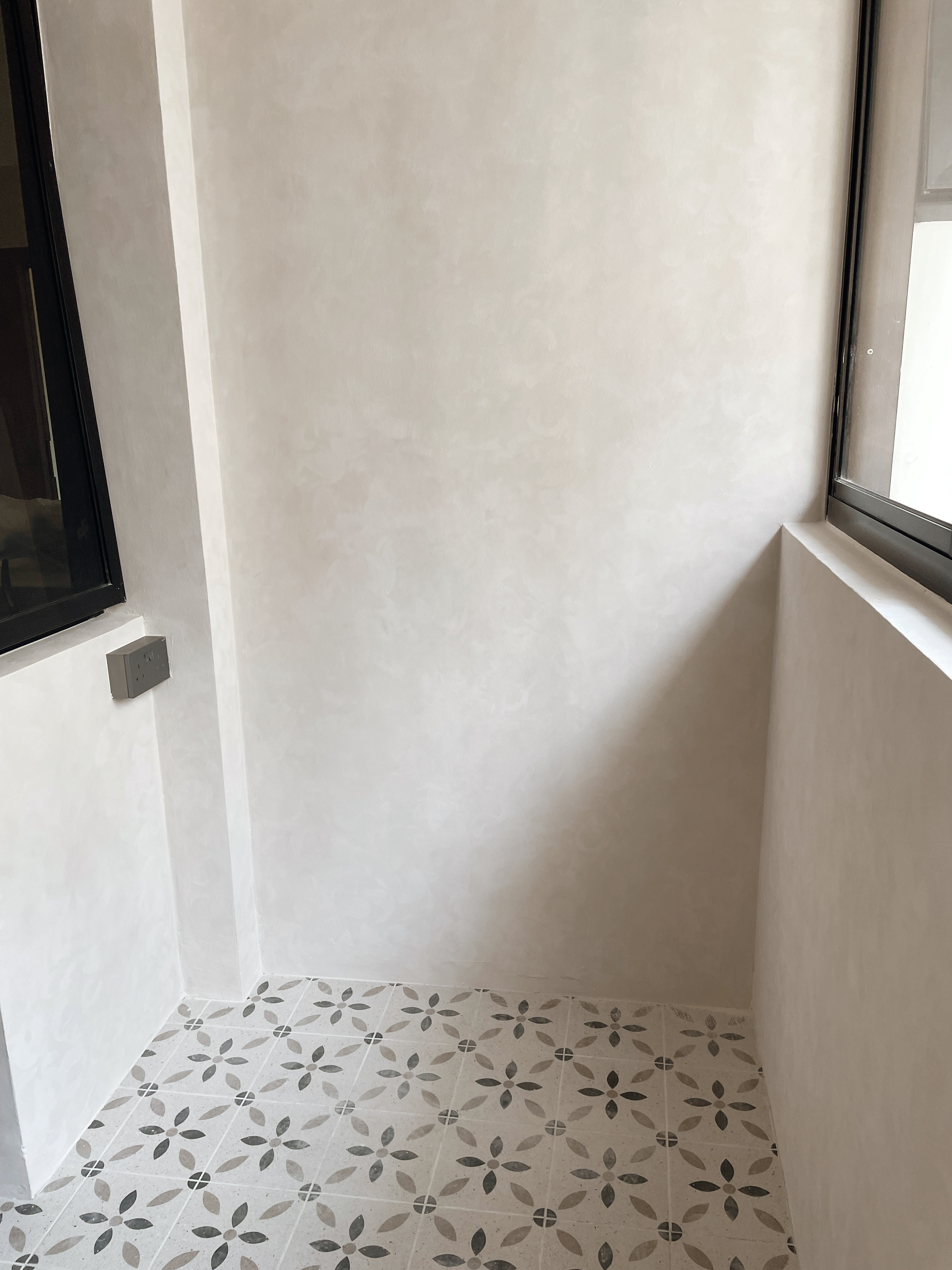 Service-Yard:-A-Cheerful-Space-for-All-Your-Chores!