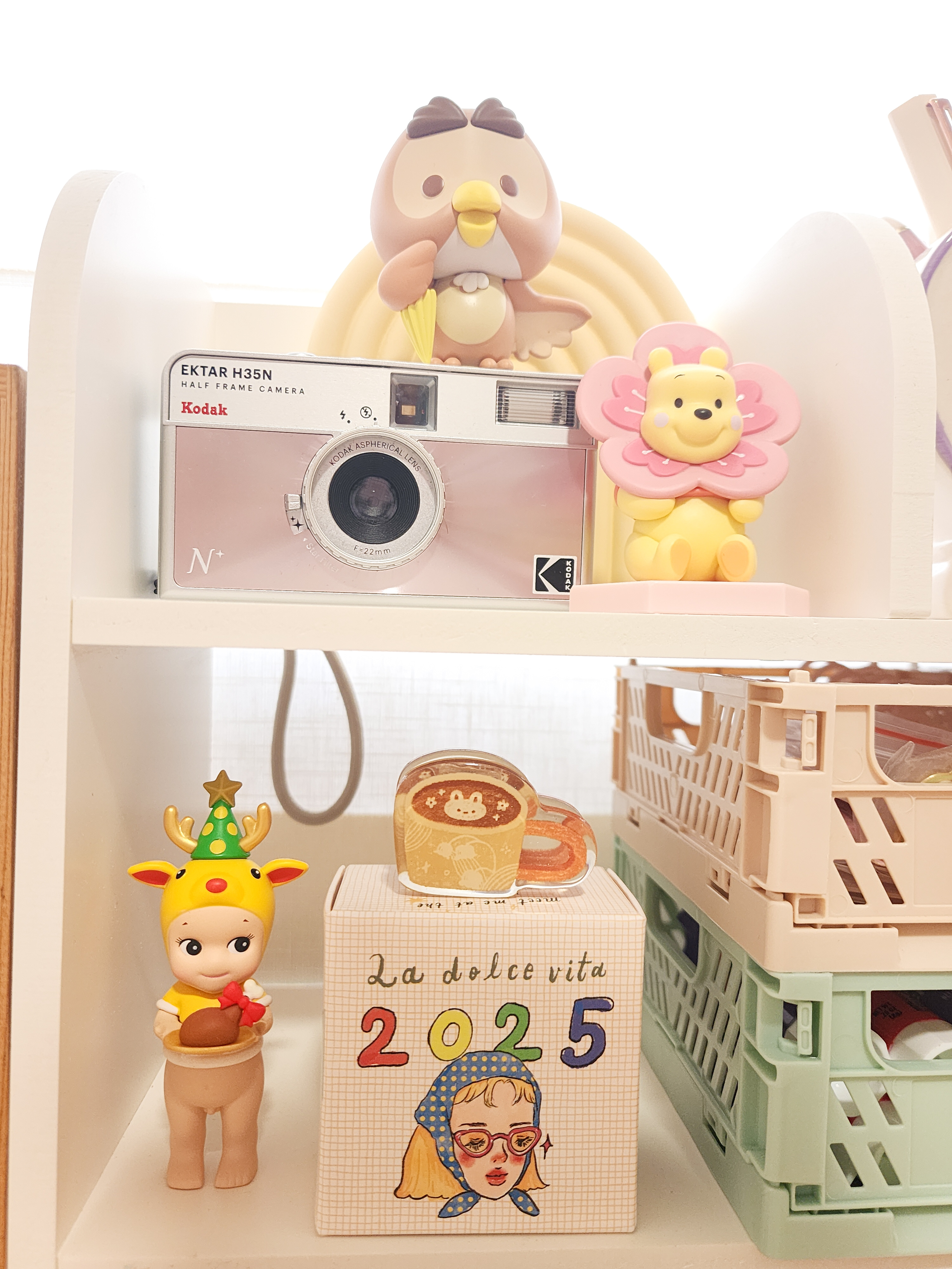 A Crafter's Dream - A Space For Creative Magic and Merry Crafting!