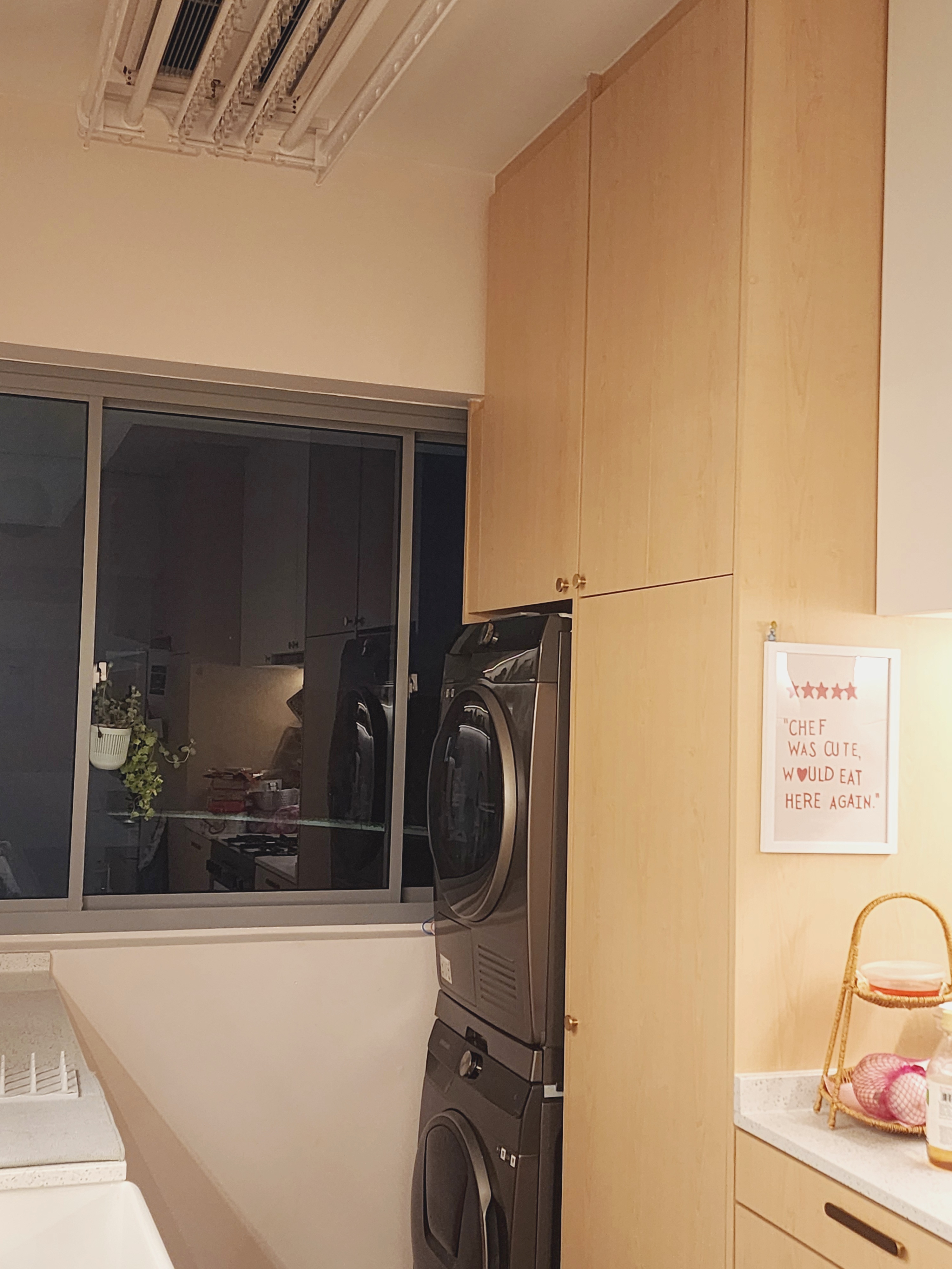 A Service Yard Integrated Within a Galley-Style Kitchen