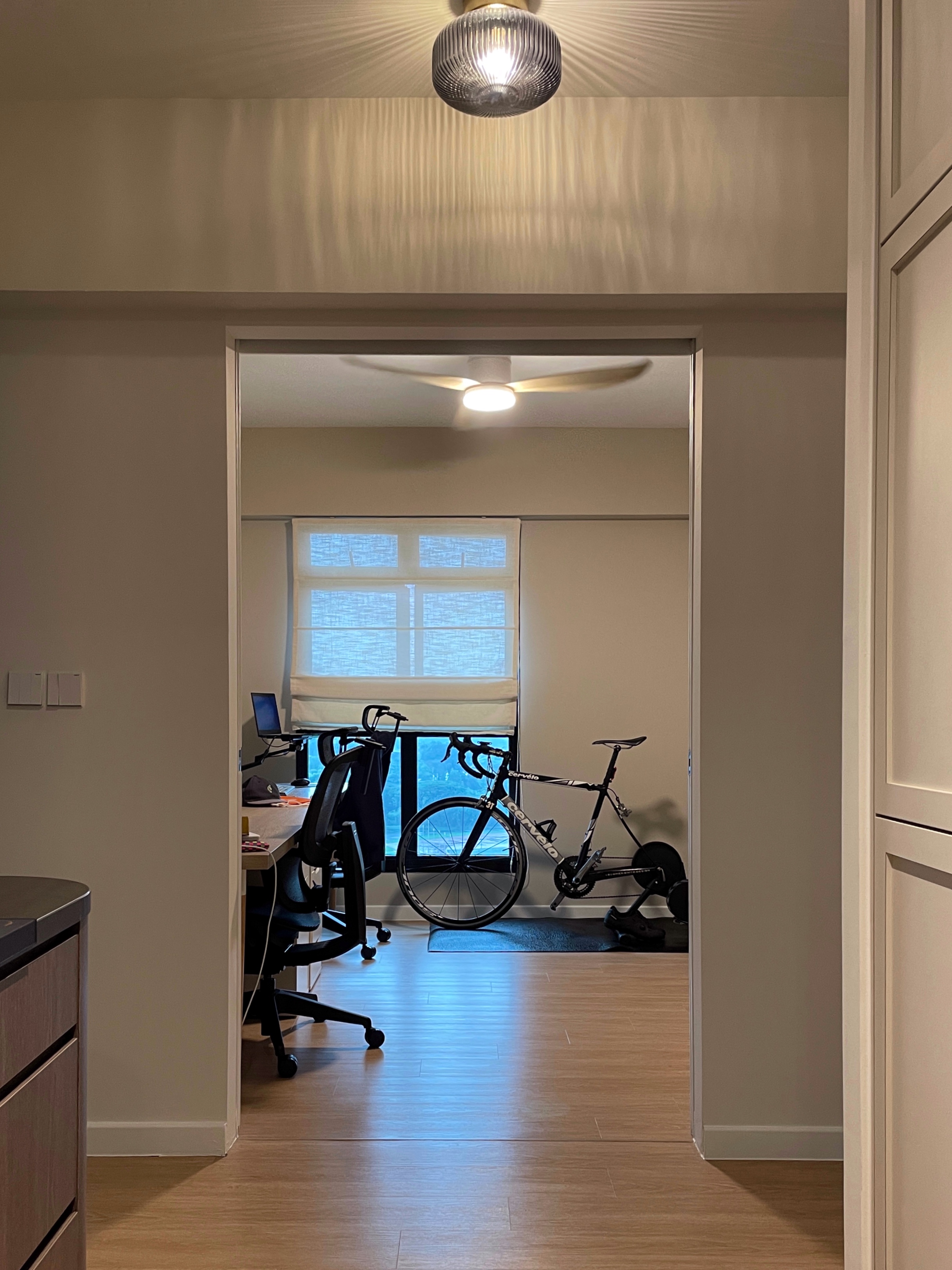 Transforming a Bedroom into a Home Office