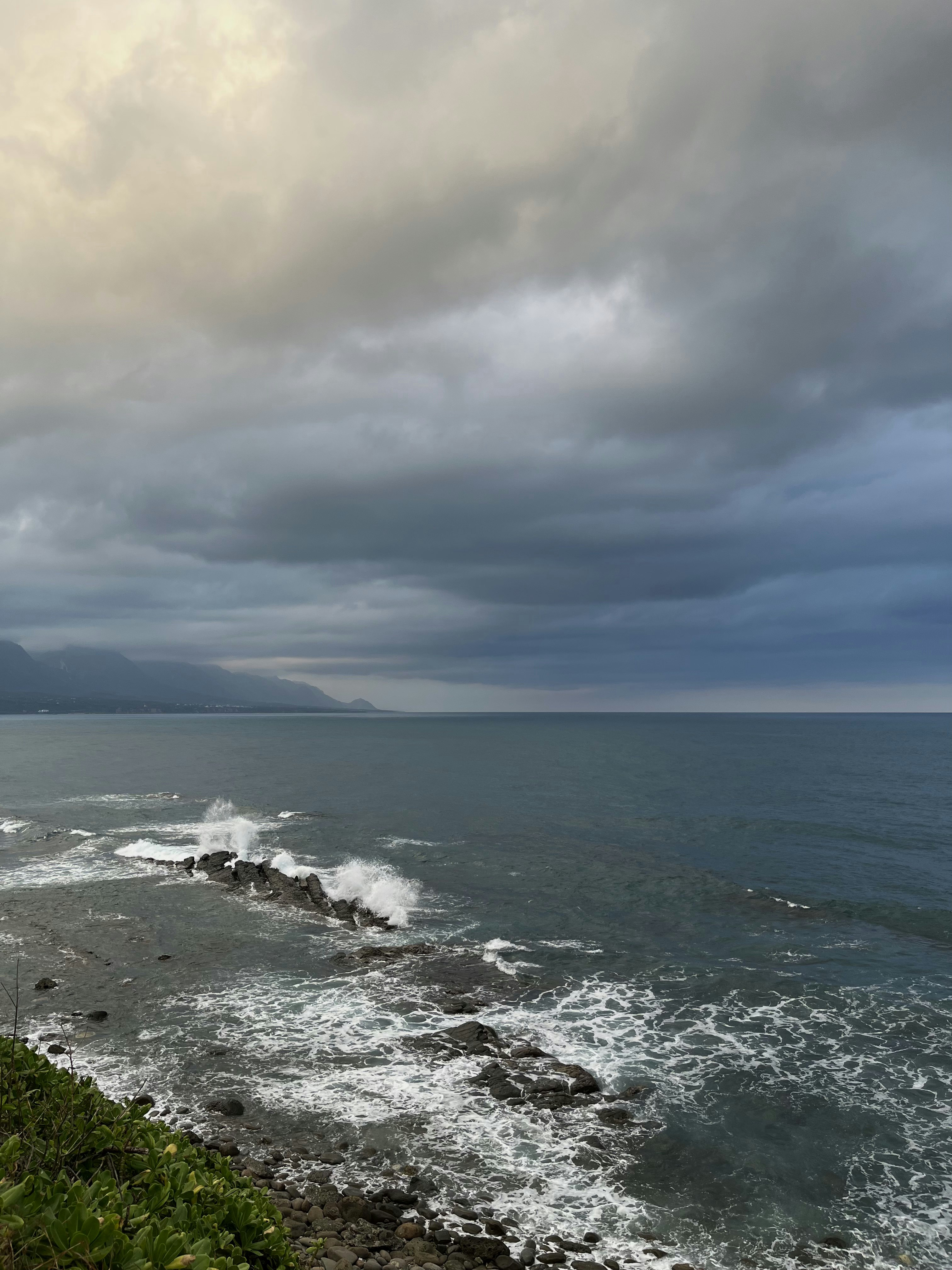 Dive into the $45K reno of our ocean-inspired 4-Room resale flat