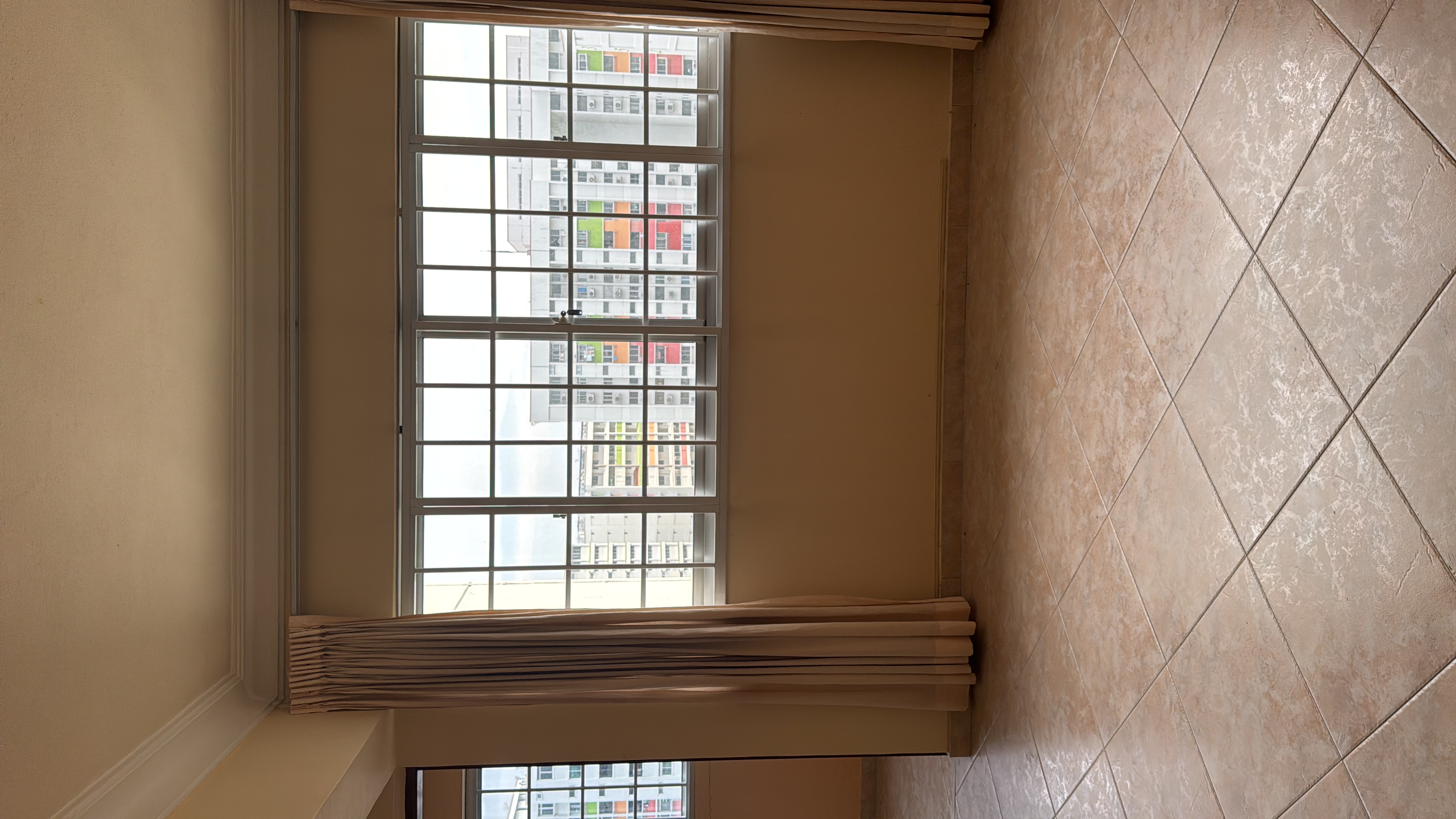 Revamping a 38 year old flat under 100K!