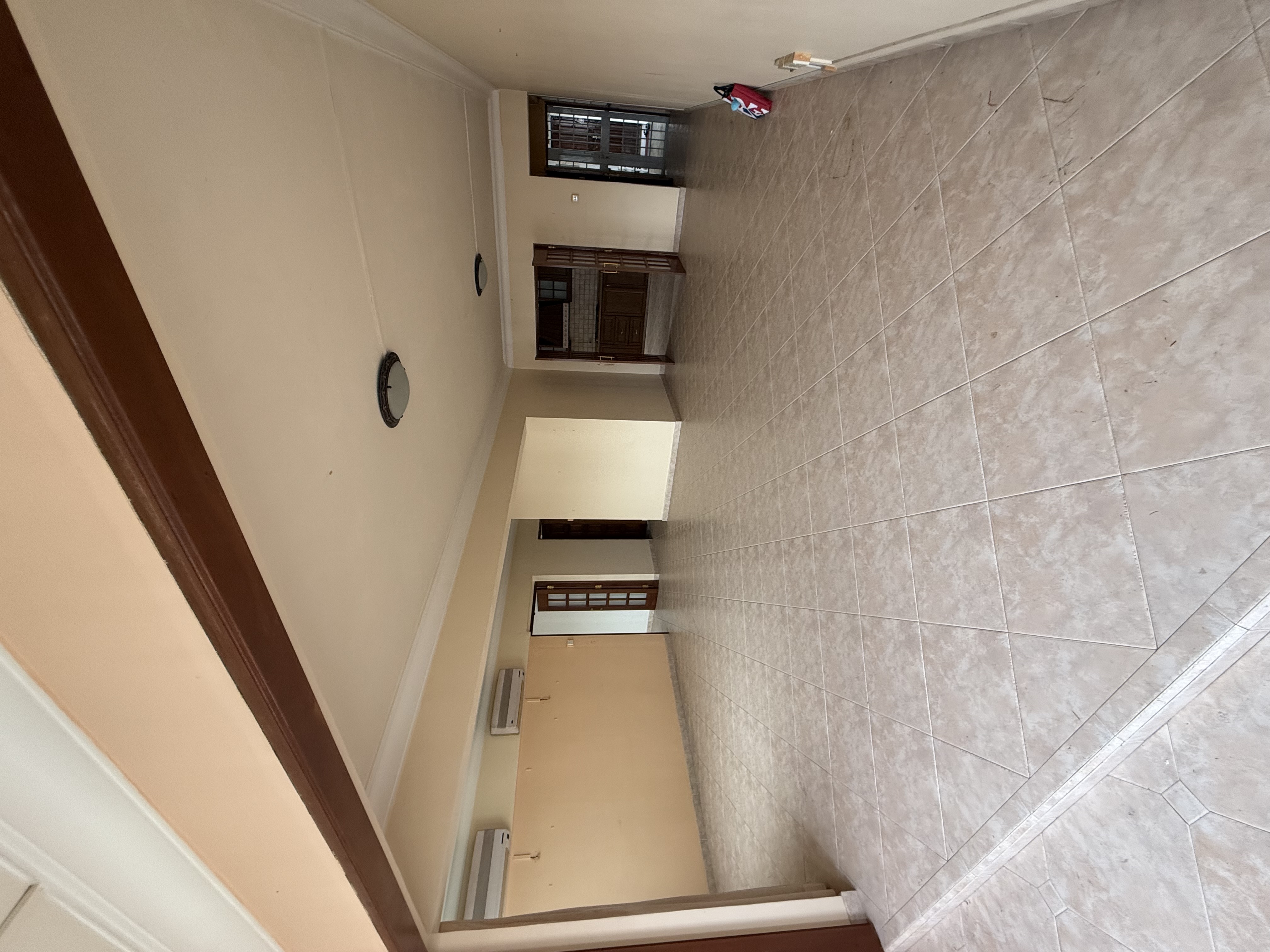 Revamping a 38 year old flat under 100K!