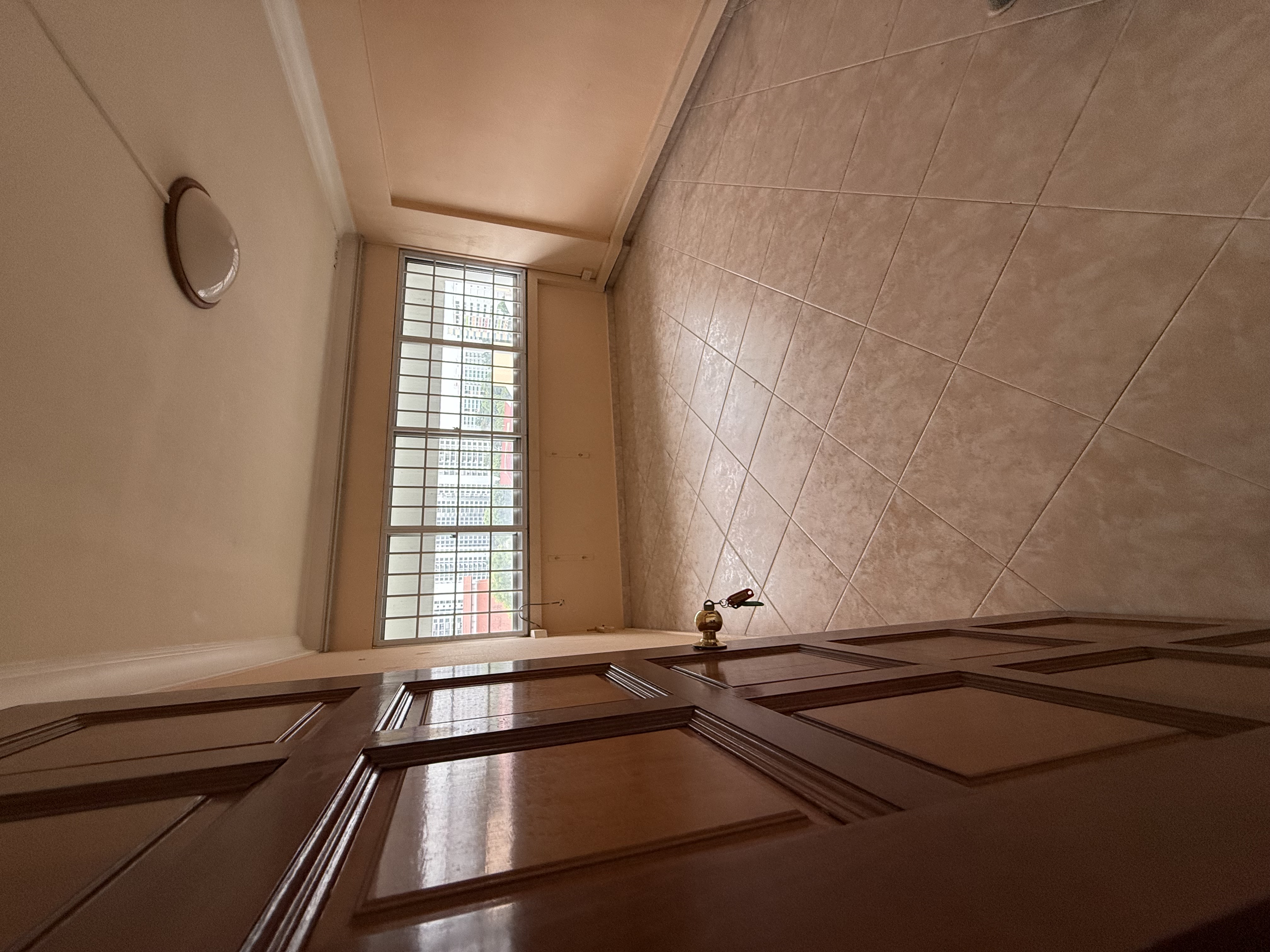 Revamping a 38 year old flat under 100K!