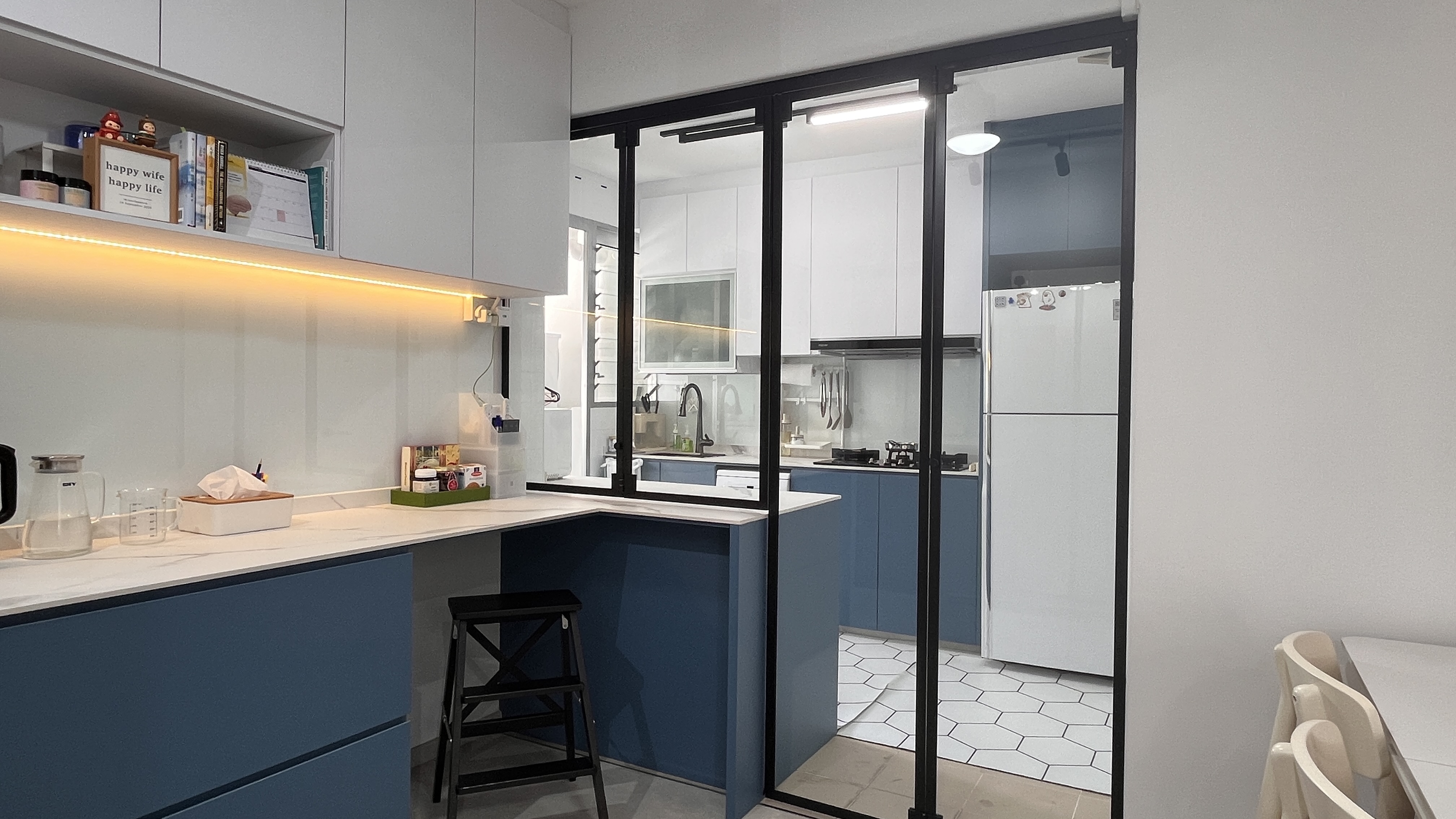 Dive into the $45K reno of our ocean-inspired 4-Room resale flat