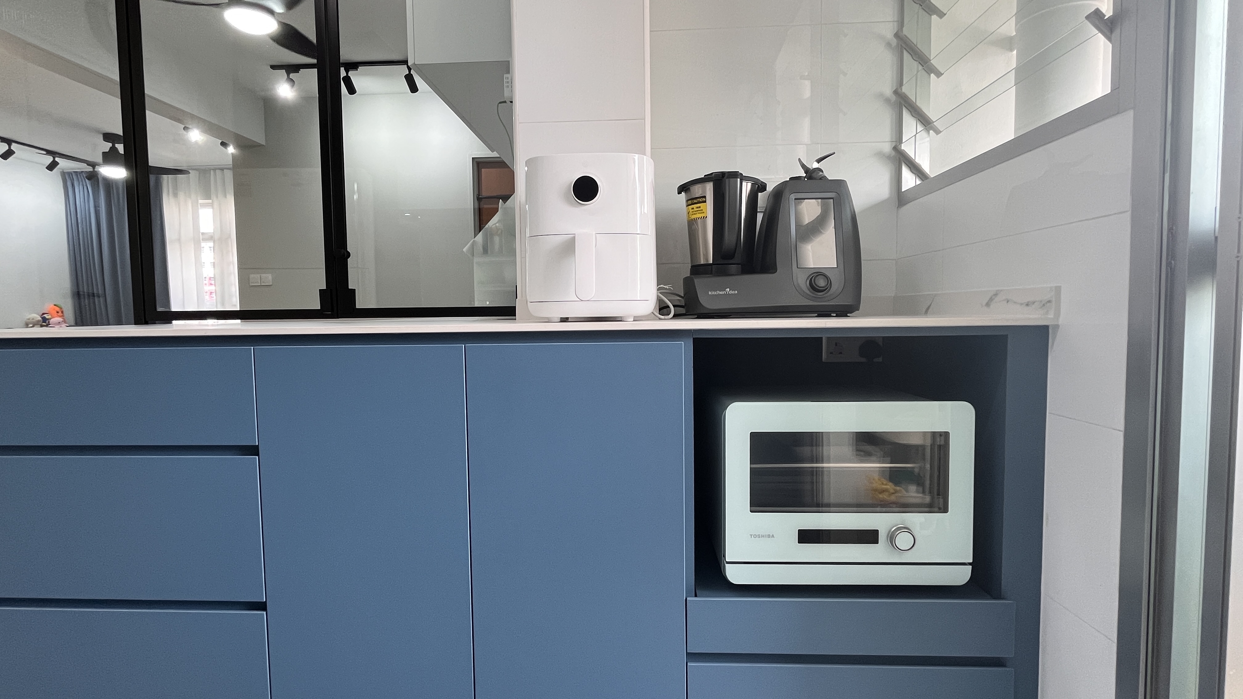 Dive into the $45K reno of our ocean-inspired 4-Room resale flat