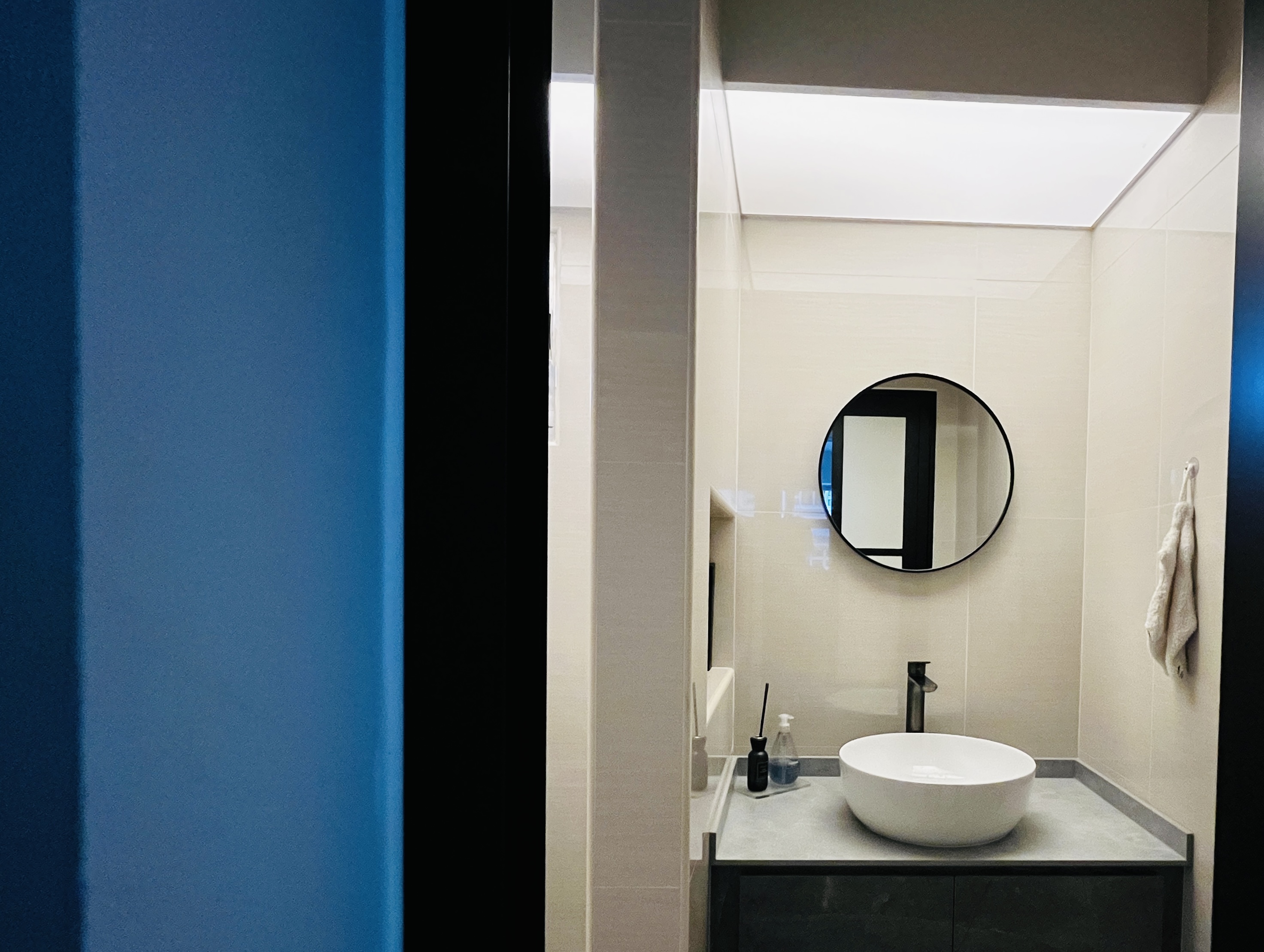 Dive into the $45K reno of our ocean-inspired 4-Room resale flat