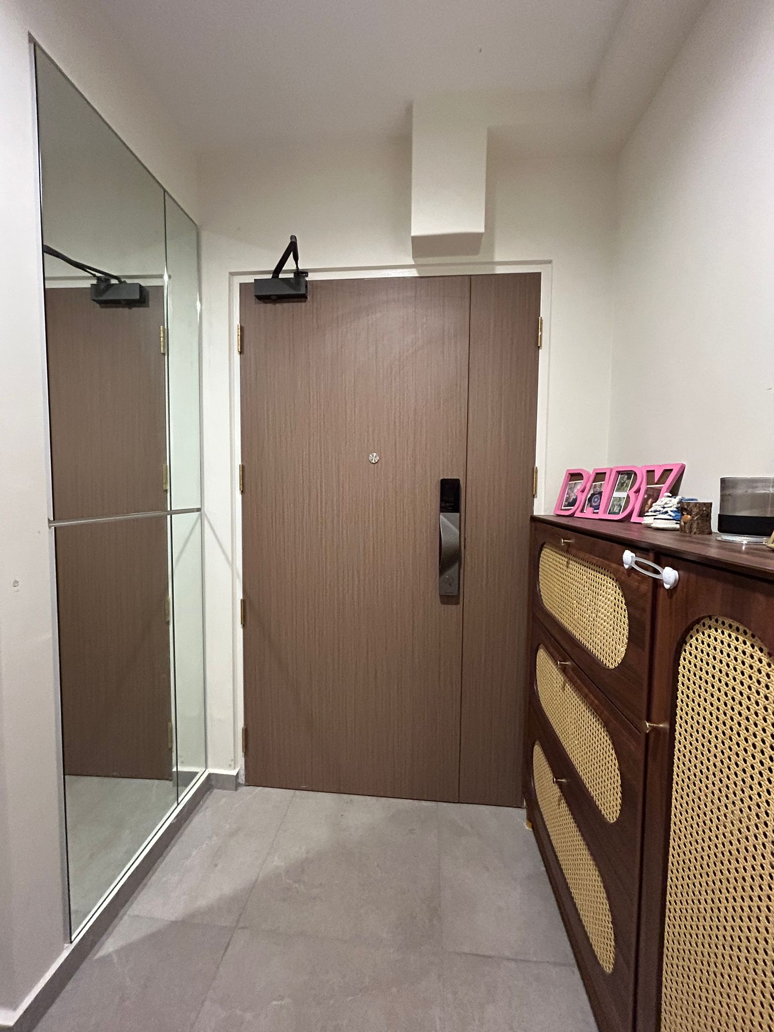 Entryway Know How: Functional without carpentry