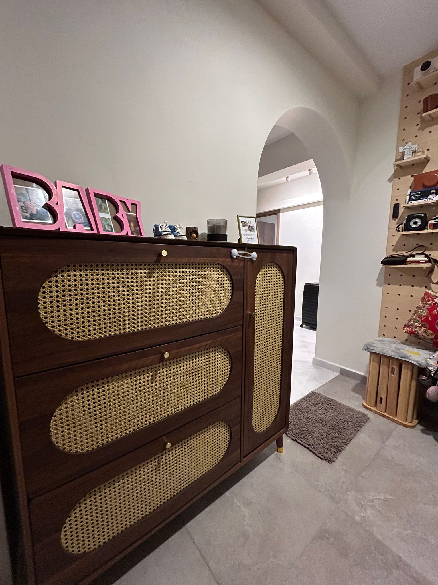 Entryway Know How: Functional without carpentry