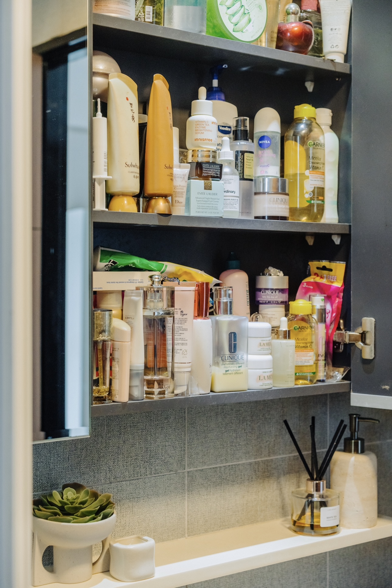 A-Vanity-Affair:-Spread-Across-Different-Spots-Of-Our-Home-💋