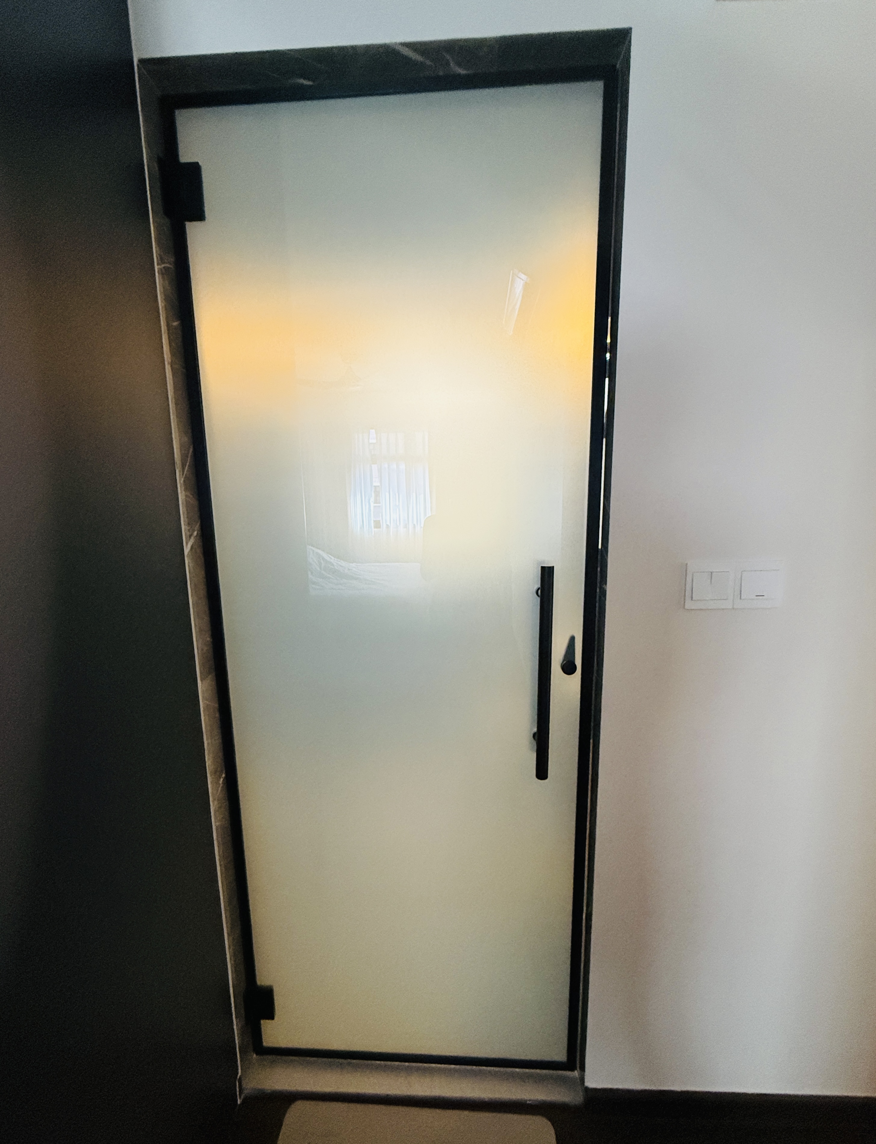 Into our $70K Reno Modern luxury Minimalist 5 room resales flat