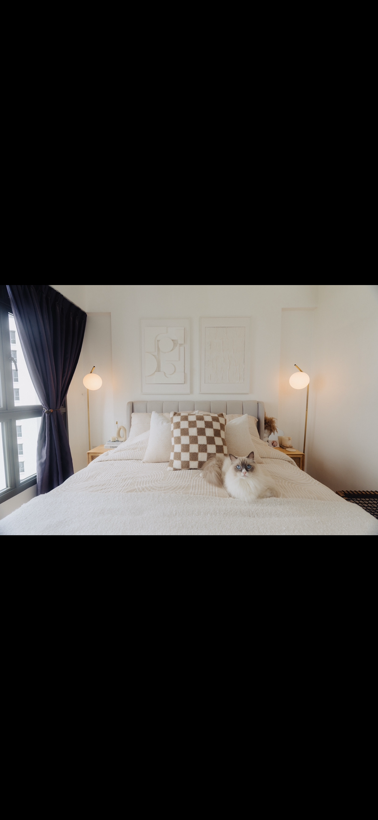 Tips-To-Make-Your-Bed-More-Inviting:-Yes,-Spam-Those-Throw-Pillows!🛏️