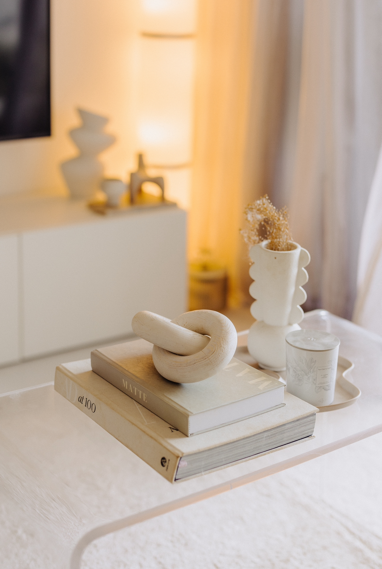 Styling Our Coffee Table: 5 Tips and Tricks 🤩✨