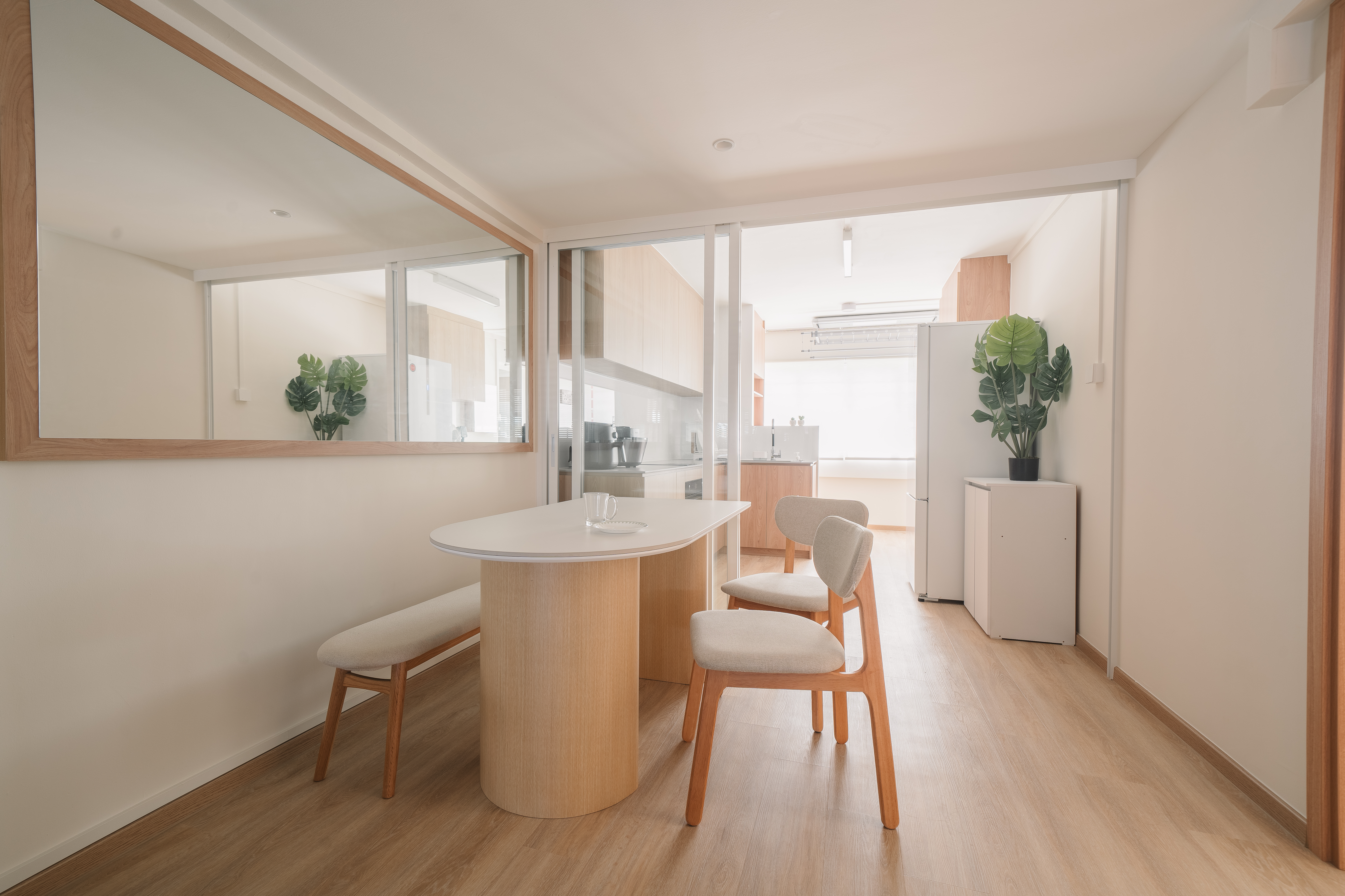 Simple and cosy revamp of old 2-br resale in scandi/minimalist style