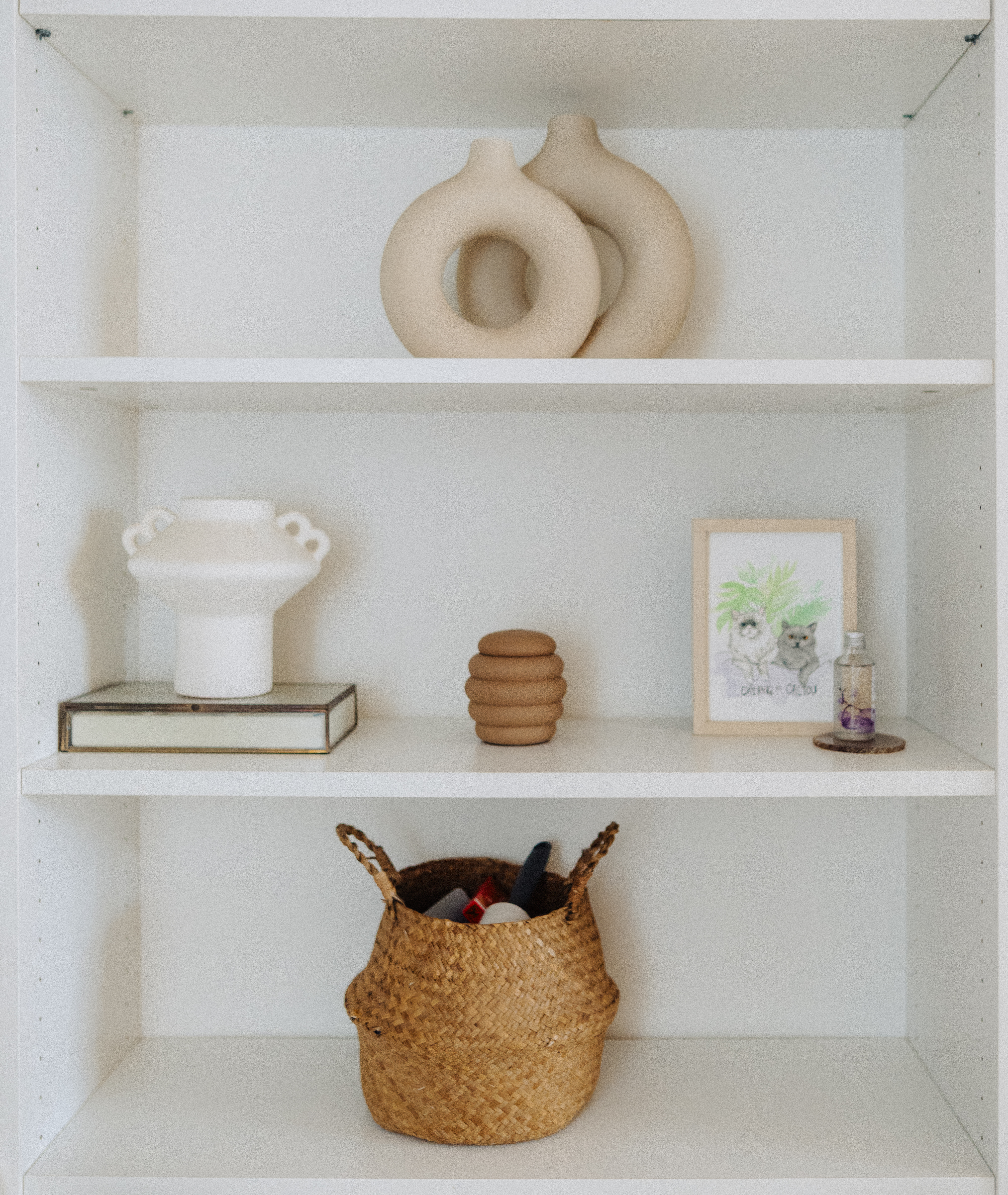 Shelf Styling 101: Tips To Make Your Shelfie Look Expensive & Stylish