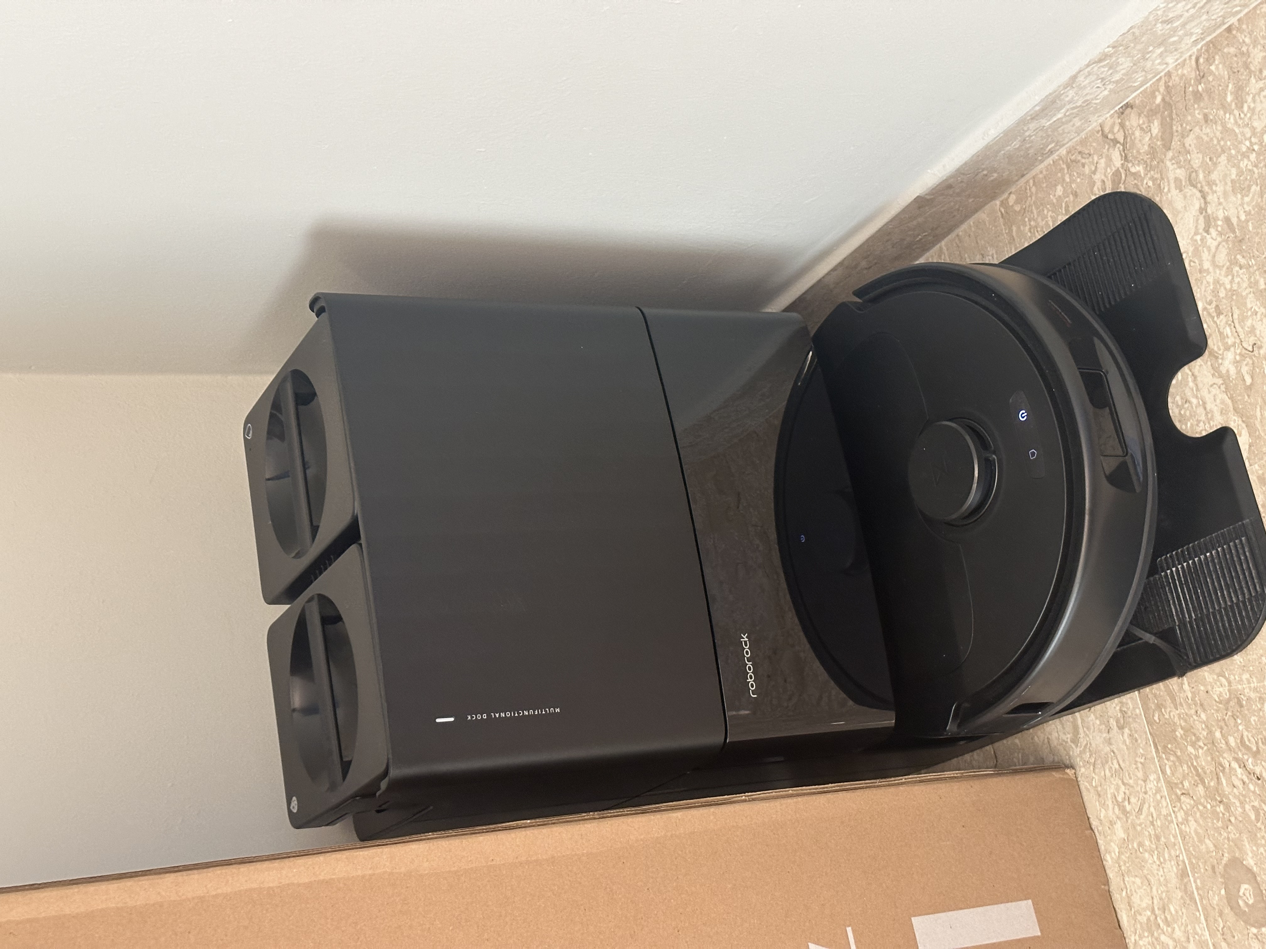 Our-Minimalist-Living-Room-with-no-Built-ins-