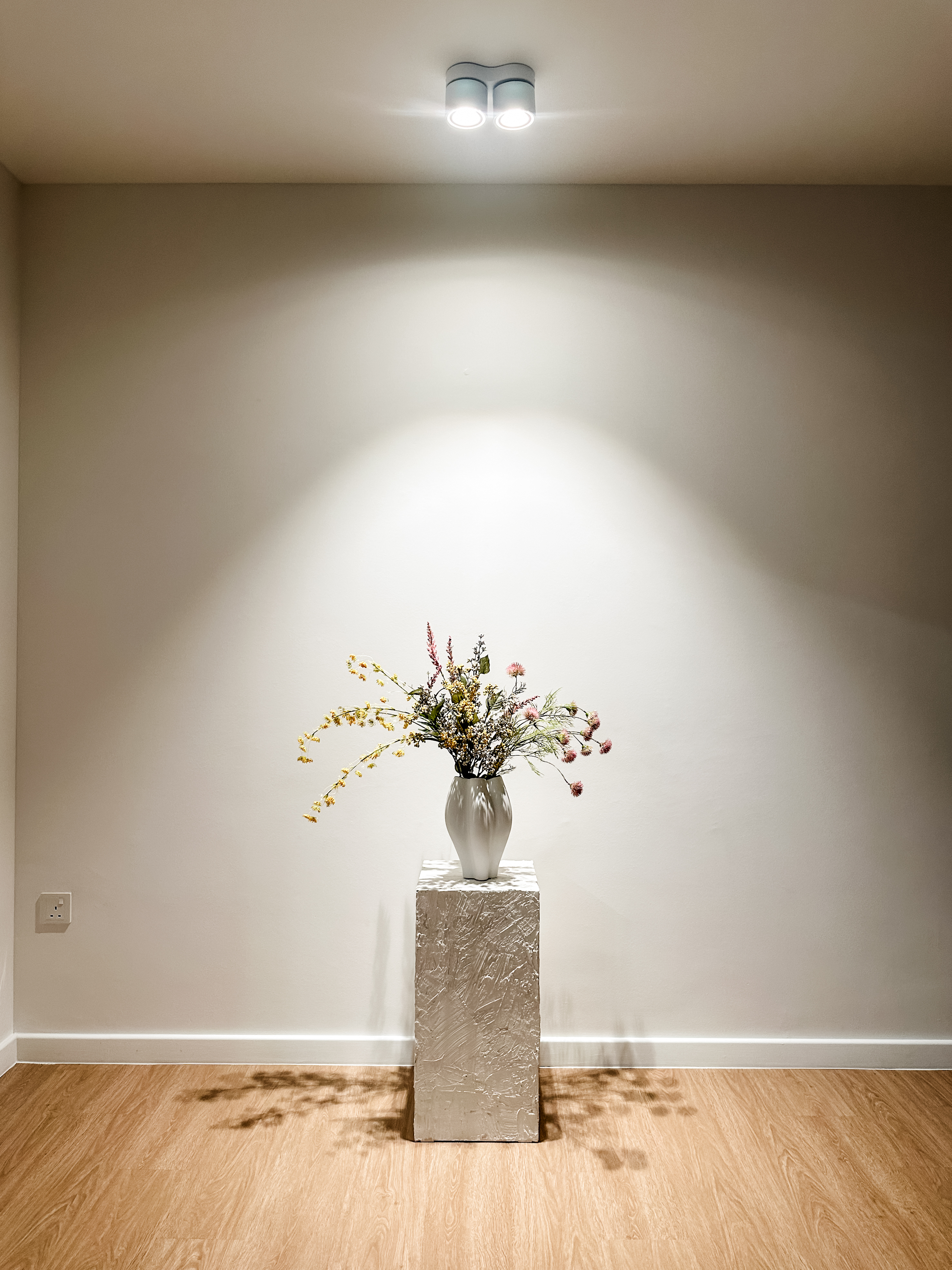 Choosing the Perfect Home Decor: Matching Style and Comfort