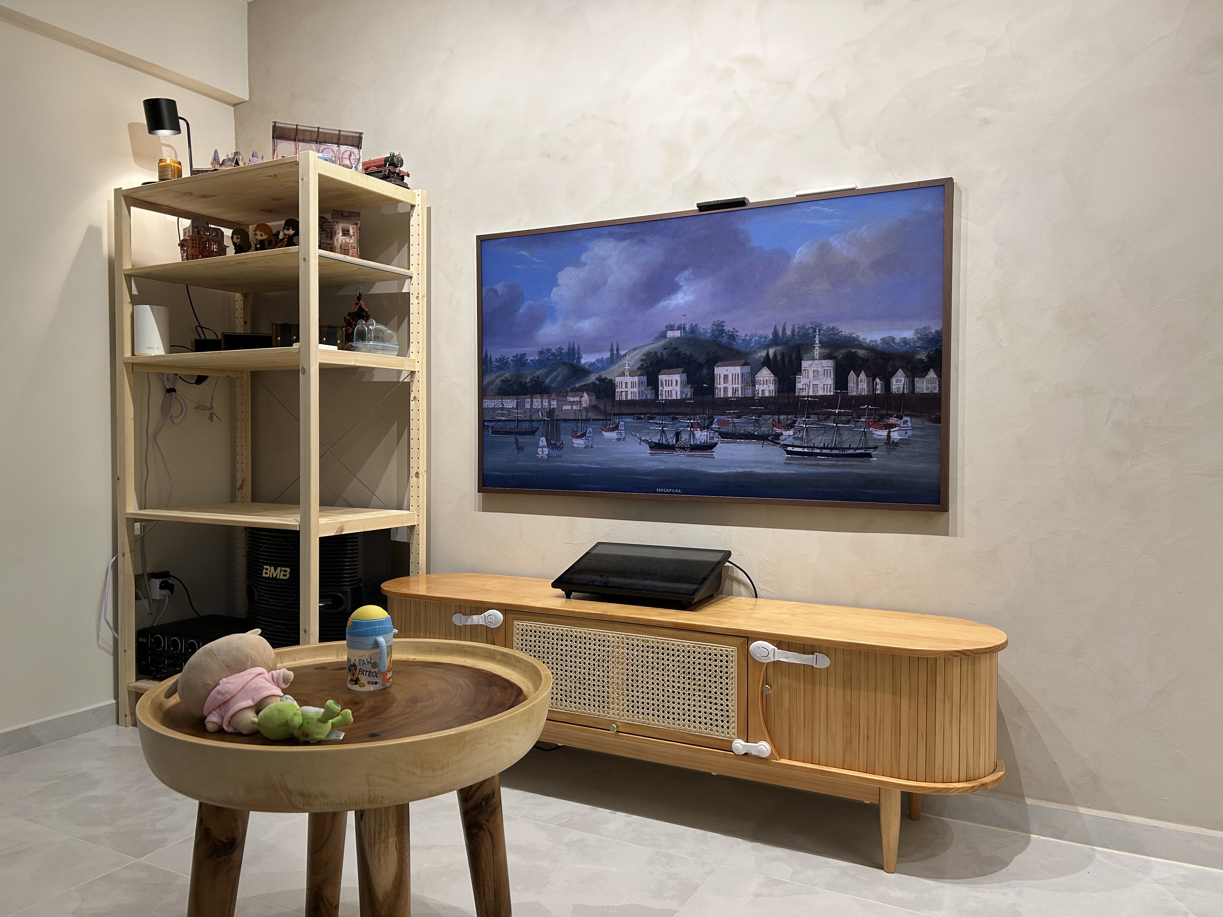 Pet furniture hunting: a tiny hamster but huge mansion!