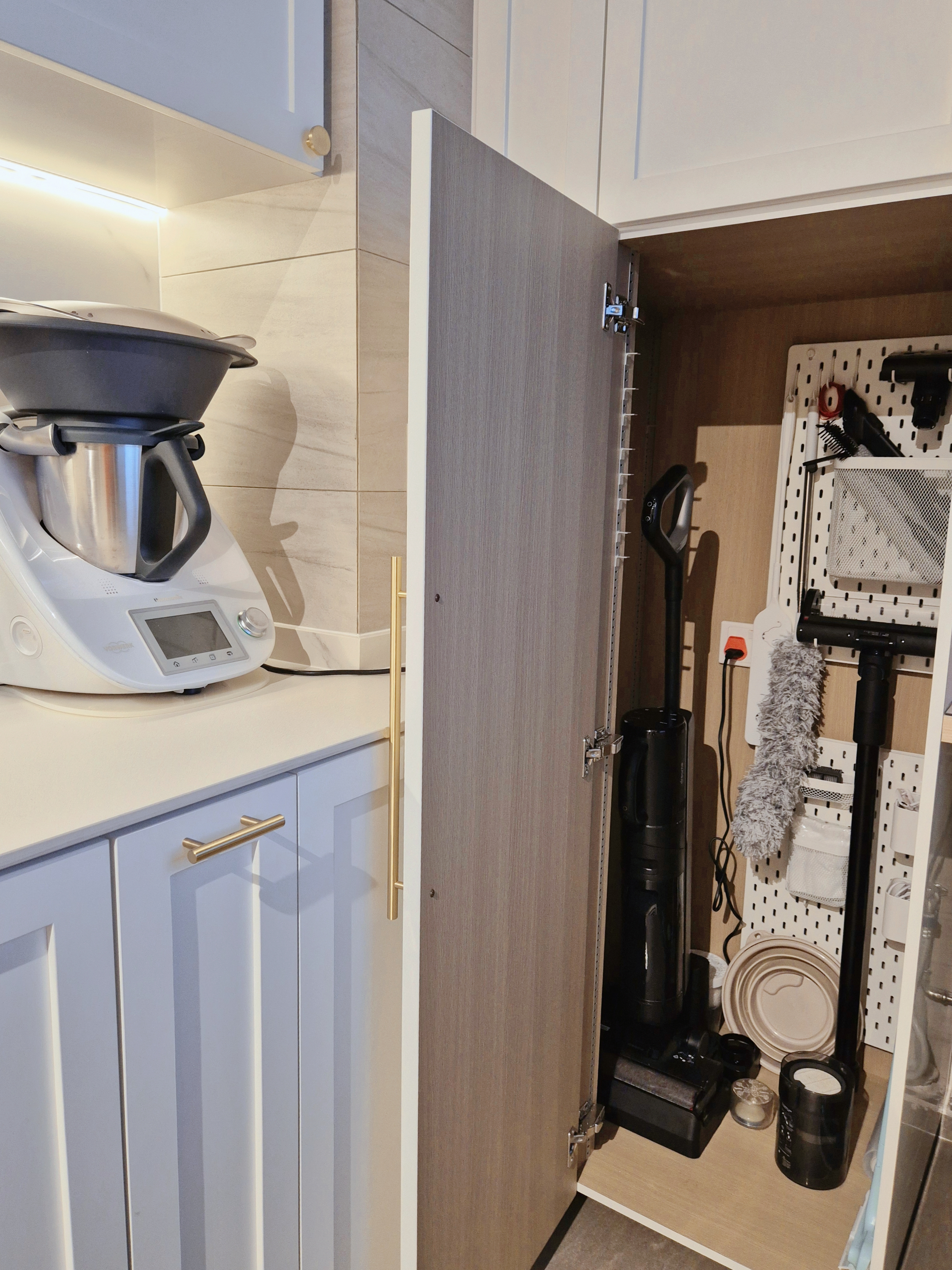 Our-kitchen:-small-in-size,-big-on-functionality