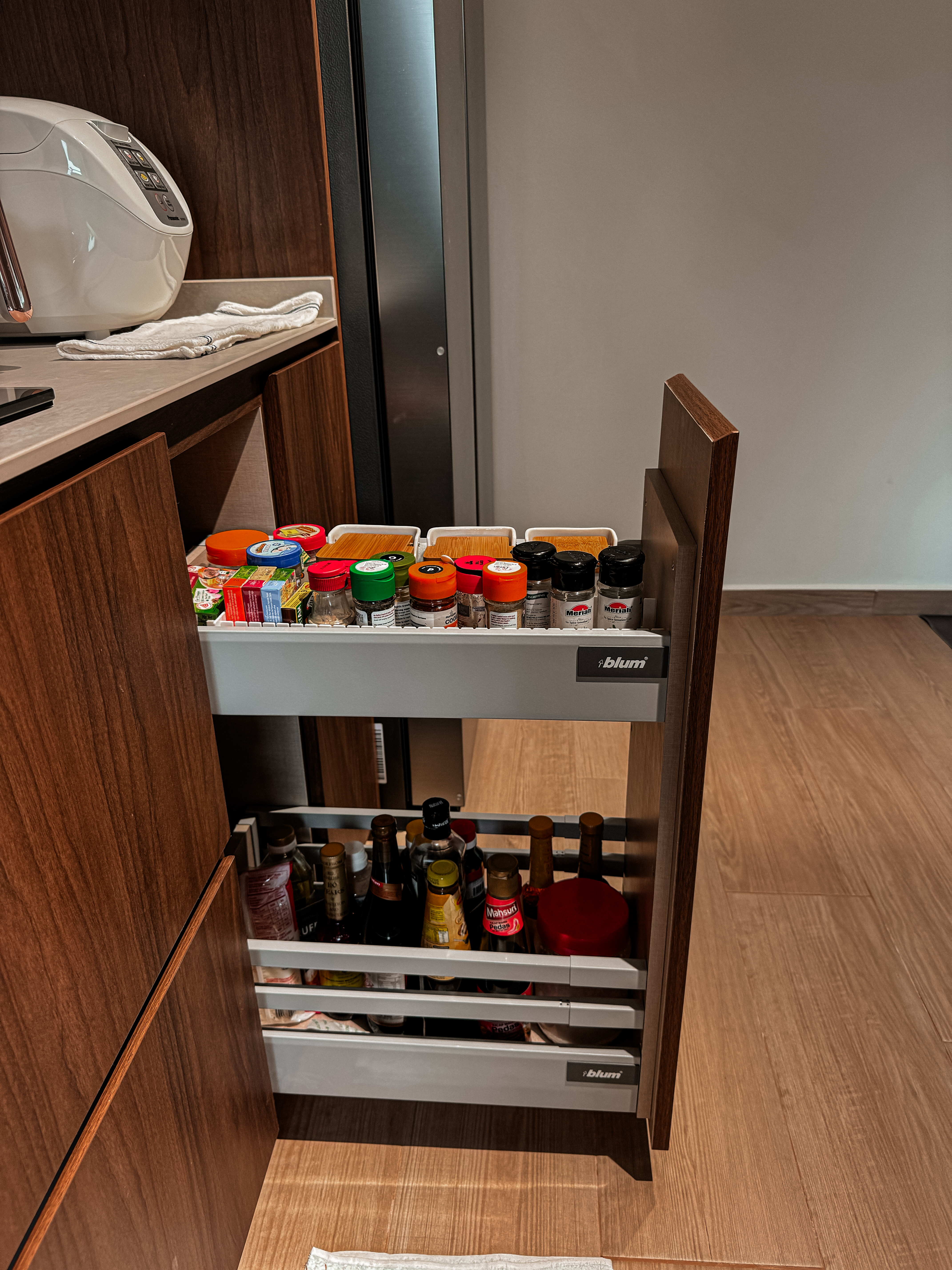 Wabi-Sabi-Japandi-Open-Concept-Kitchen:-Organisation-and-Reno-Tips-